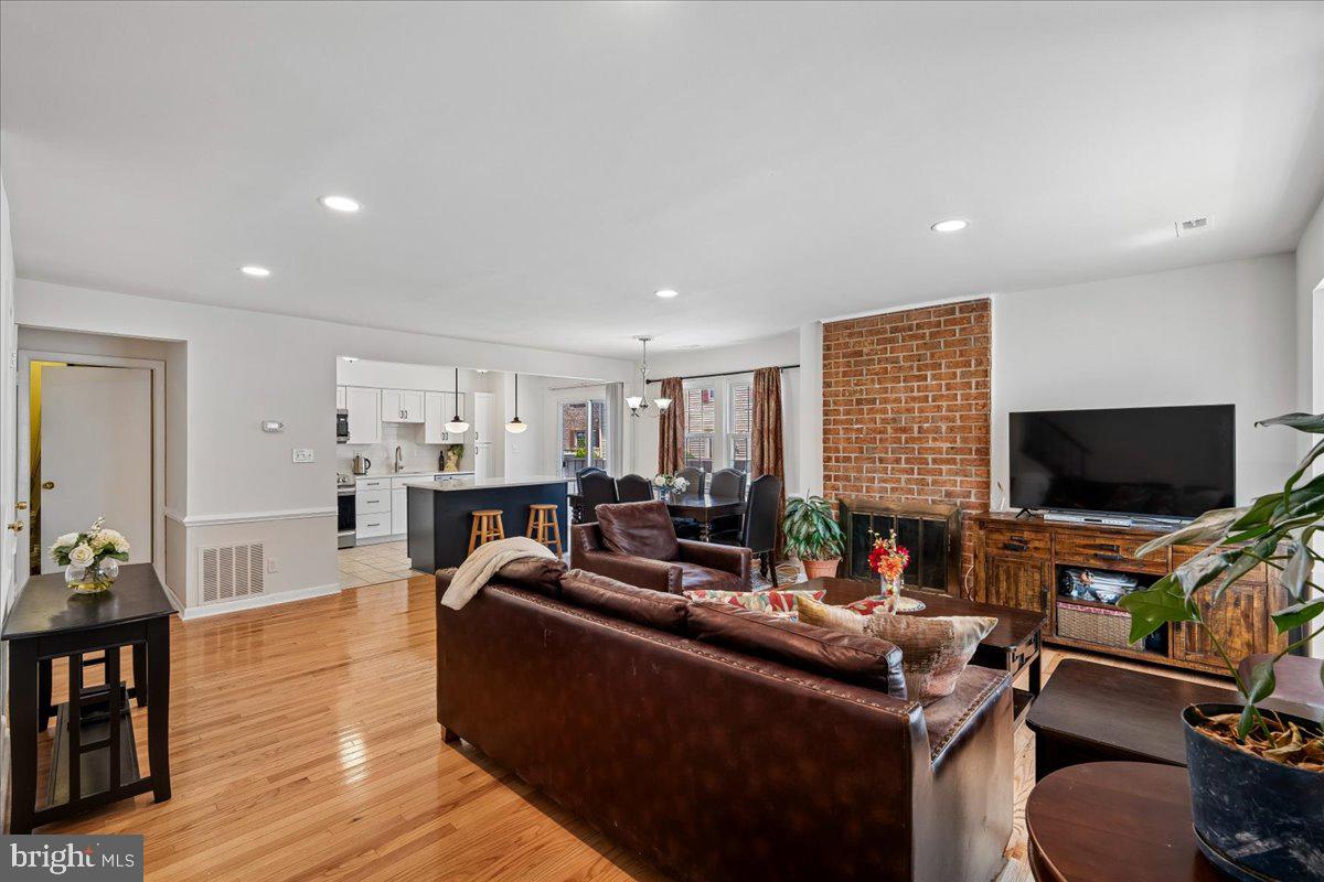 GREENFIELDS - Residential