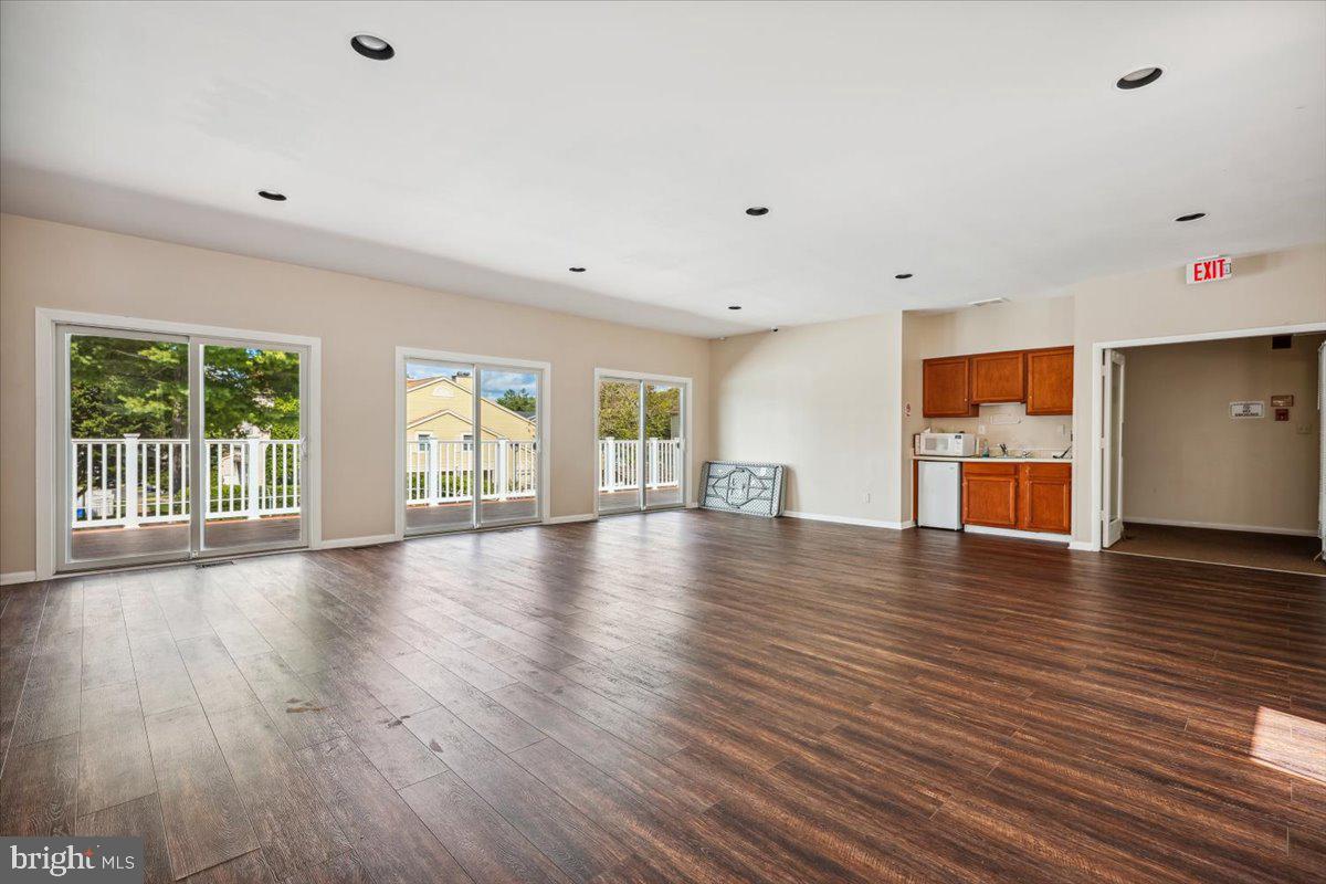 GREENFIELDS - Residential