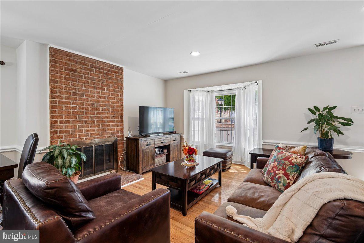 GREENFIELDS - Residential