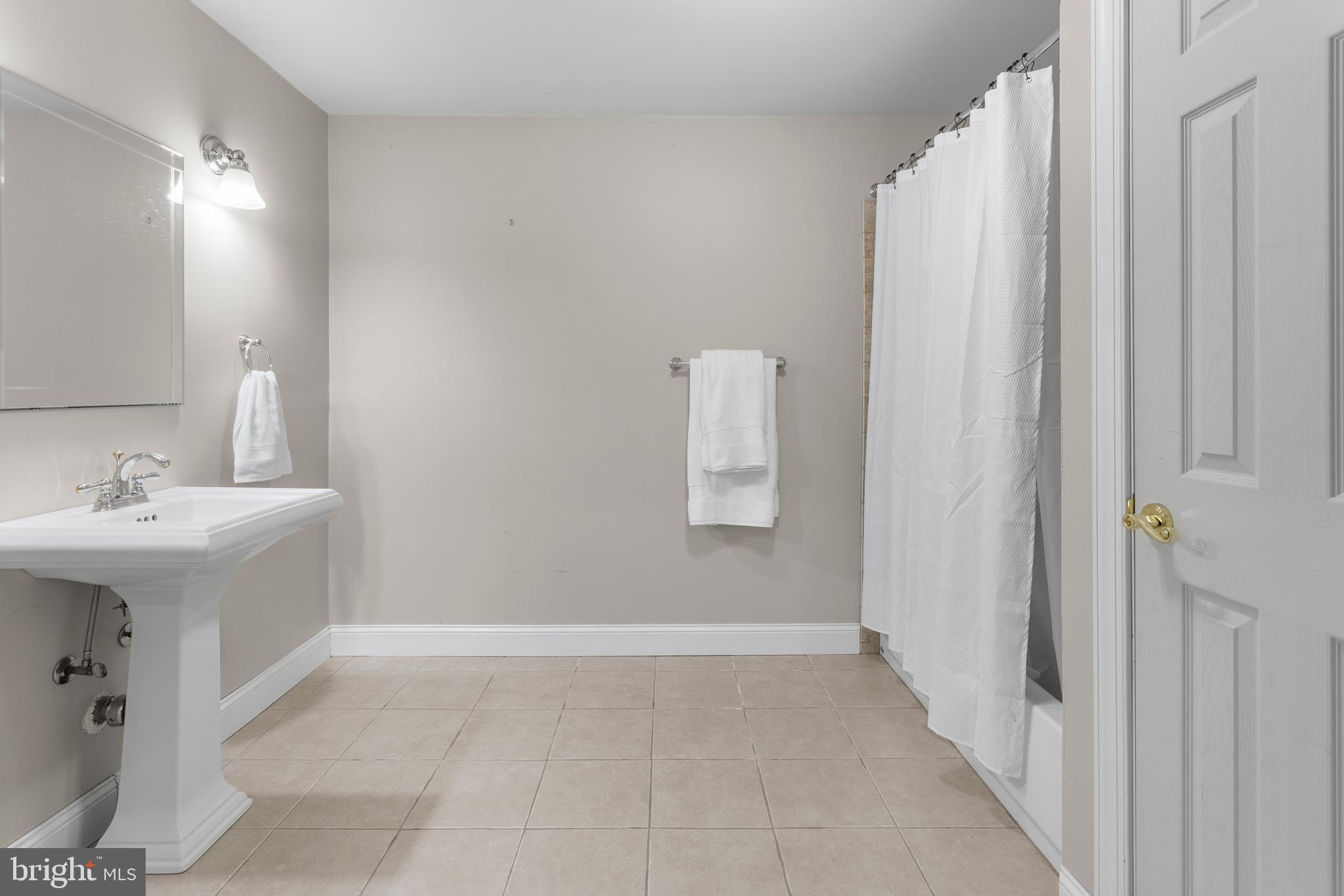 LYONS CREEK HUNDRED - Residential