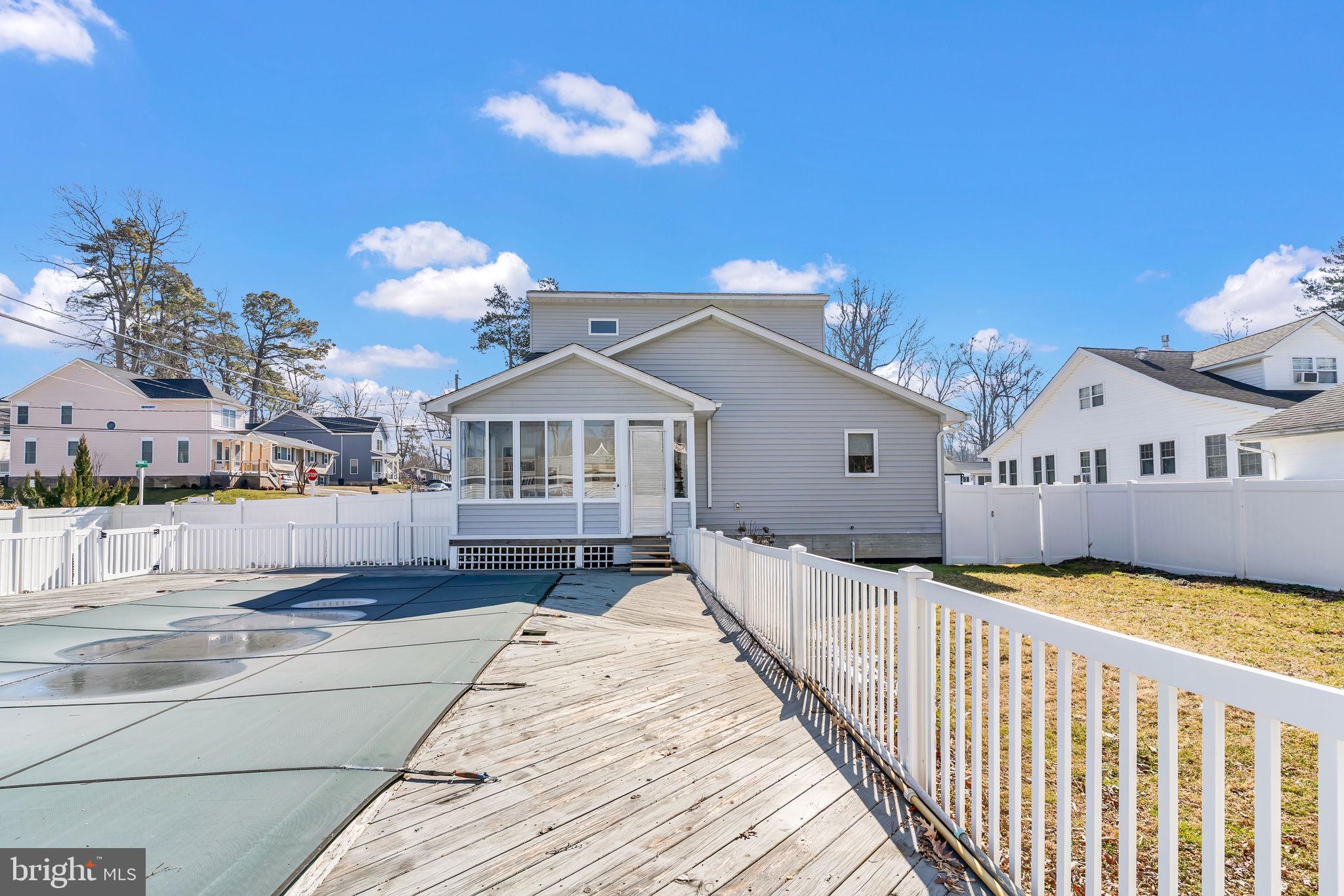NORTH CHESAPEAKE BEACH - Residential
