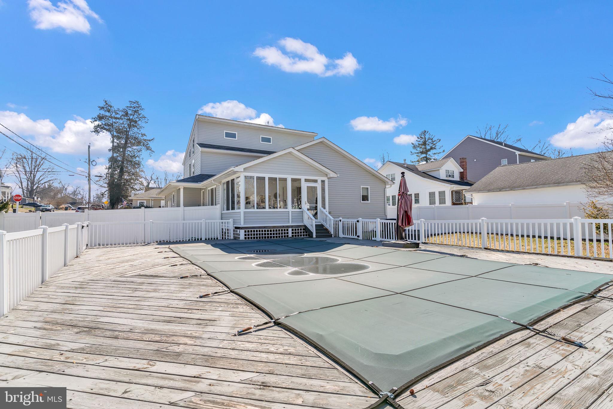 NORTH CHESAPEAKE BEACH - Residential