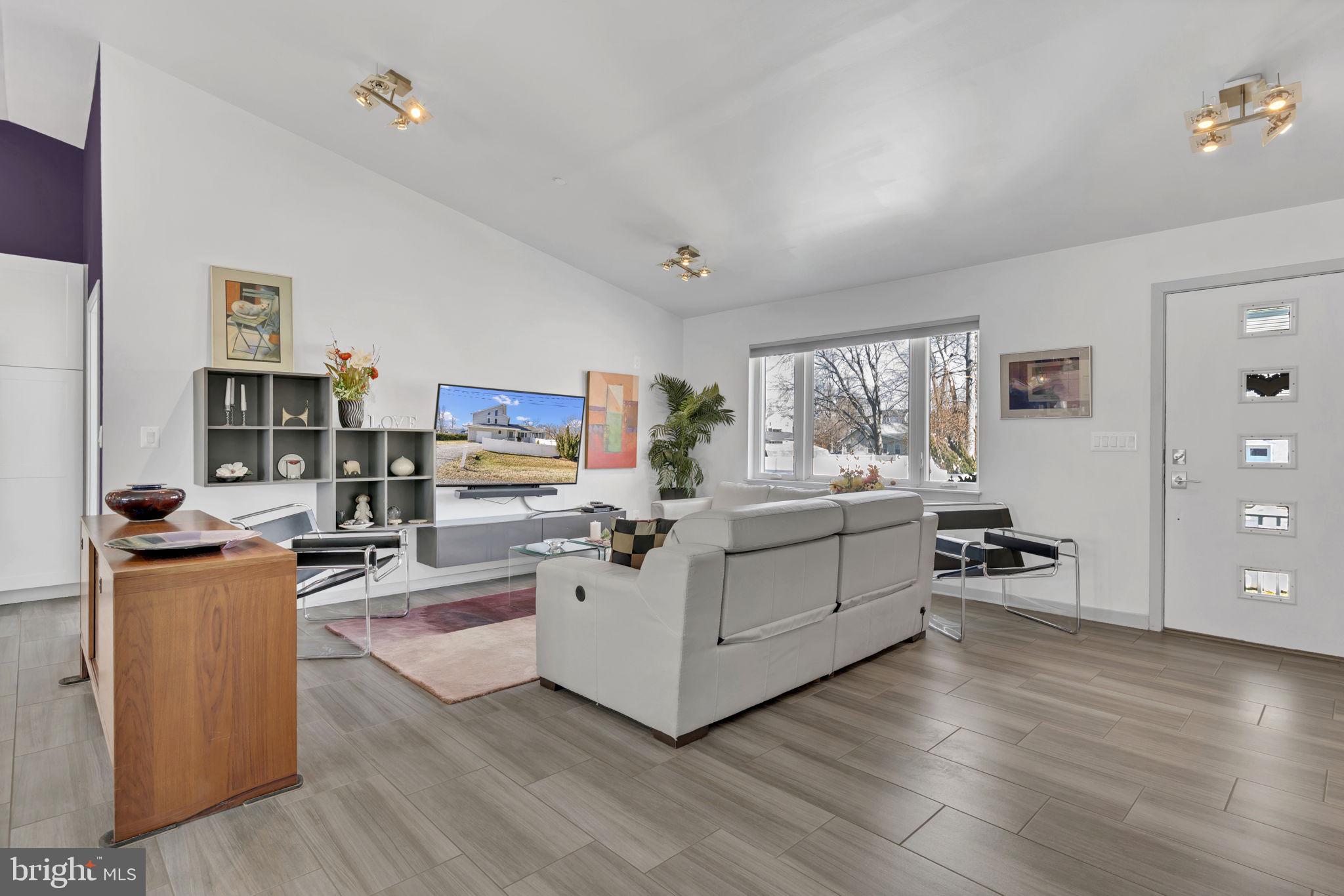 NORTH CHESAPEAKE BEACH - Residential