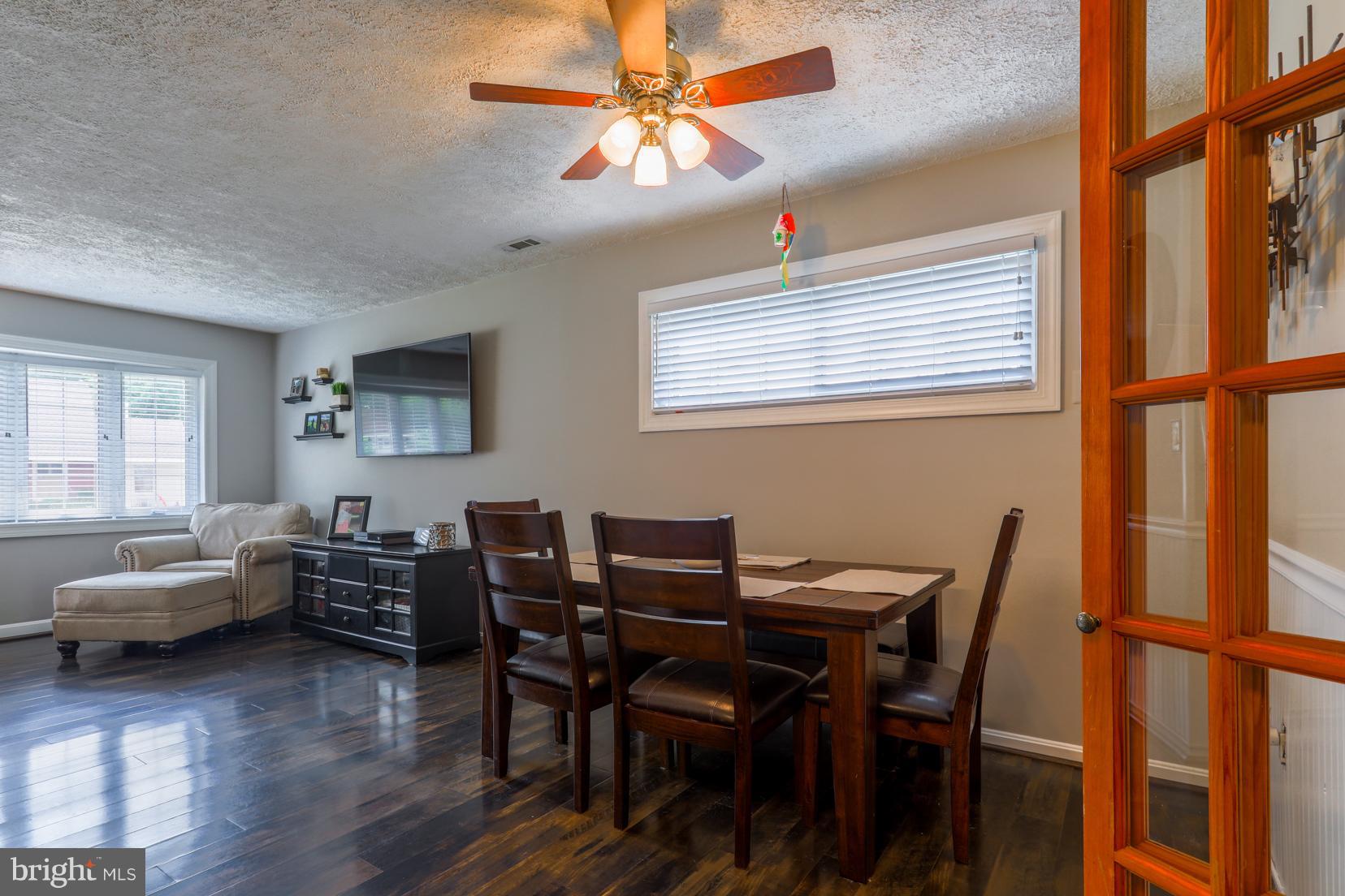 COUNTRY CLUB ESTATES - Residential