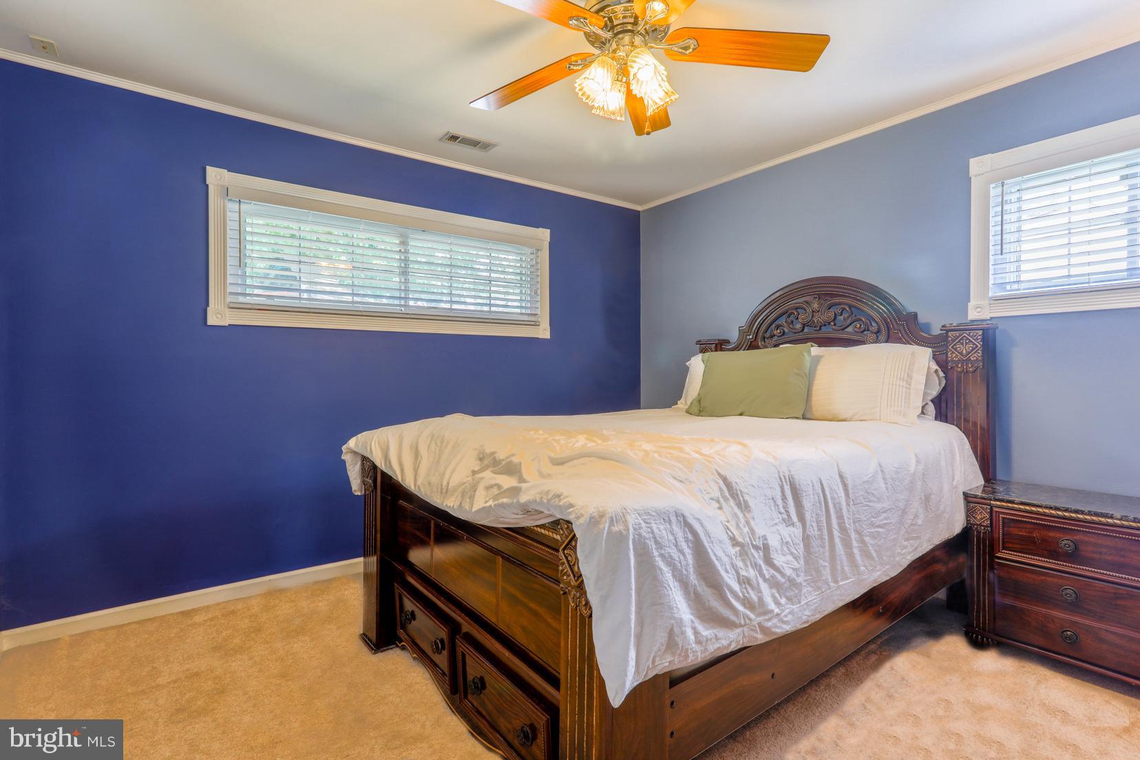 COUNTRY CLUB ESTATES - Residential