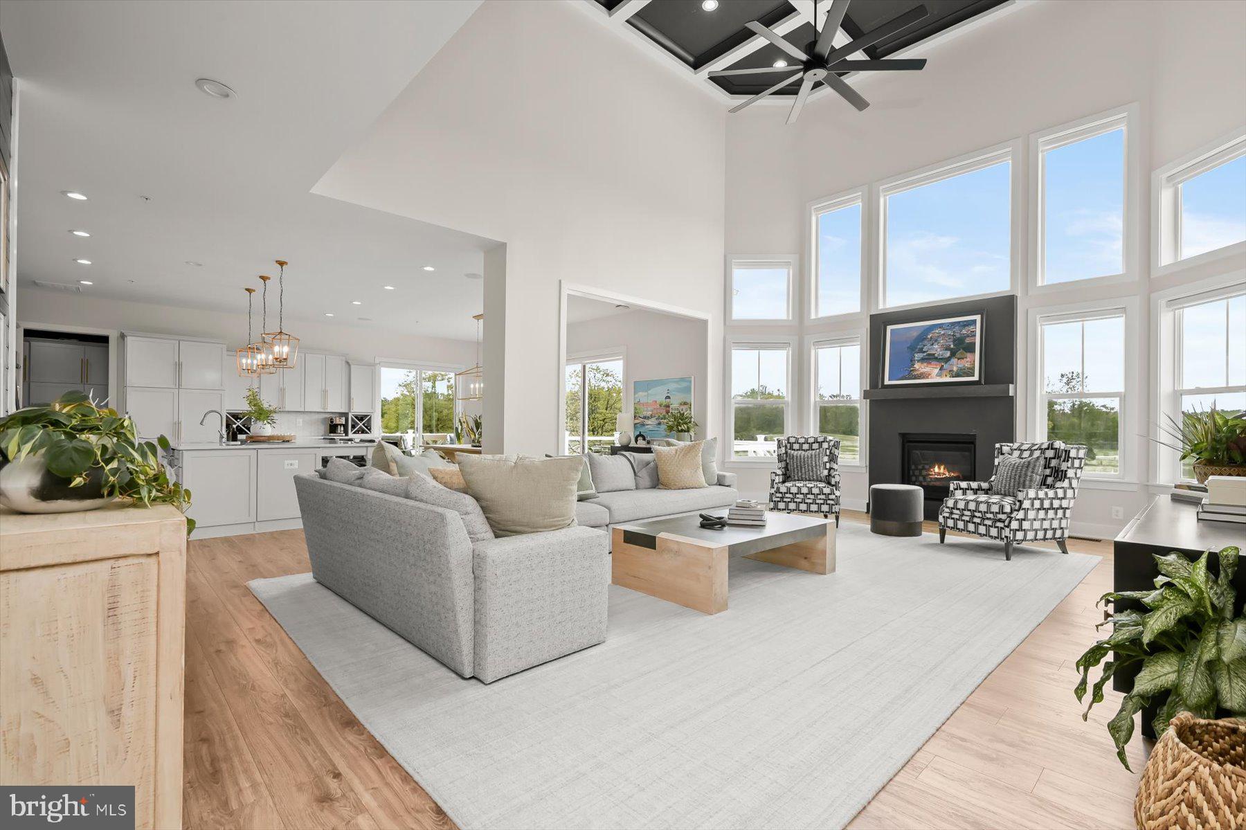 SOUTHERN HILLS - Residential