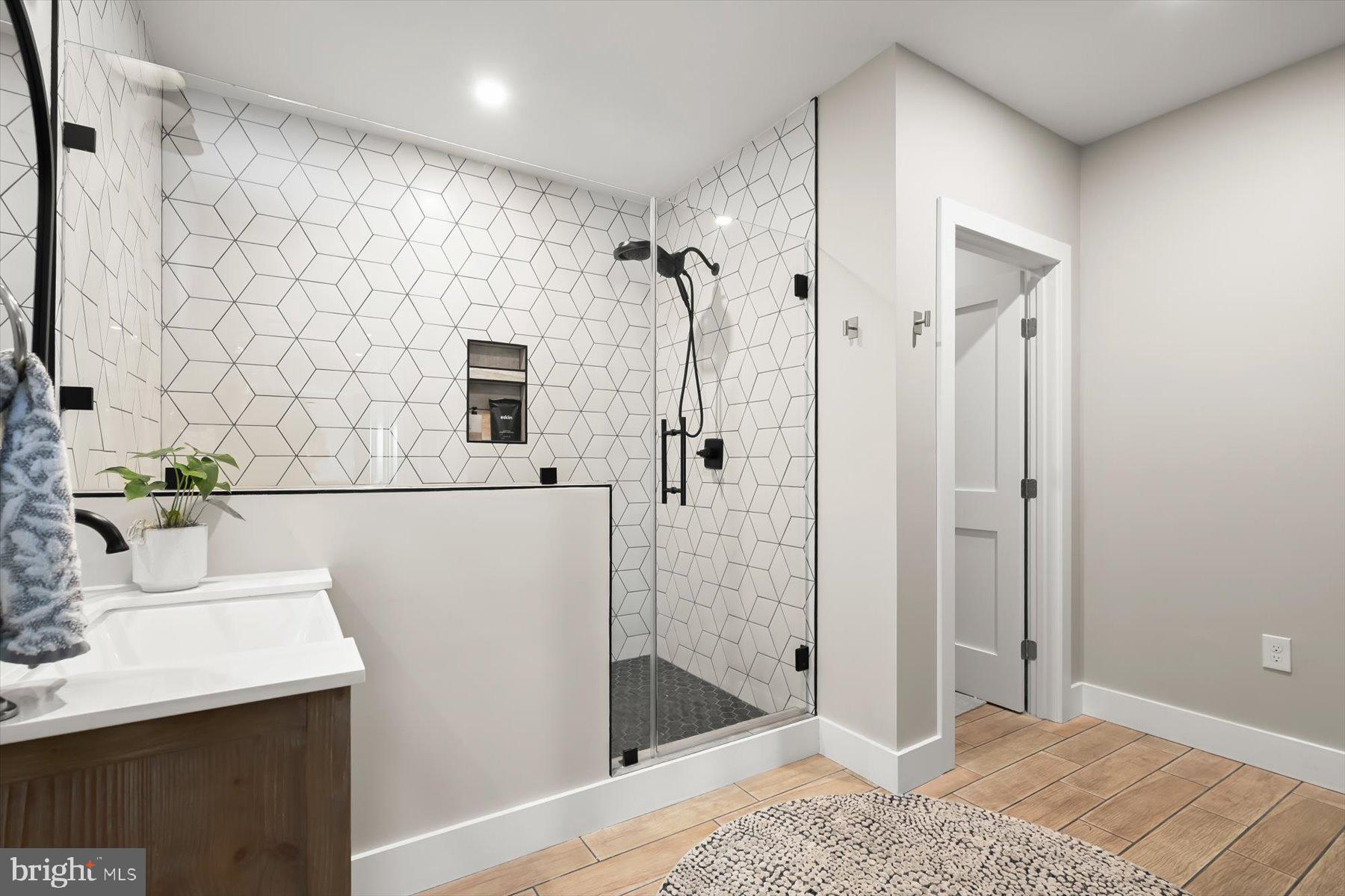 SOUTHERN HILLS - Residential