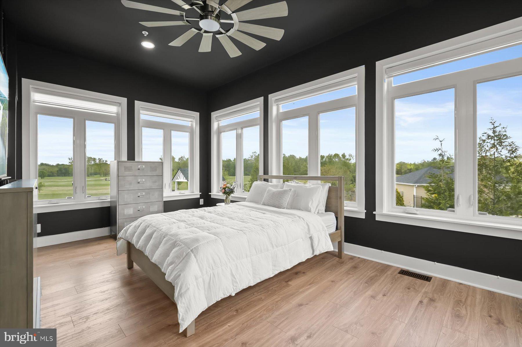 SOUTHERN HILLS - Residential