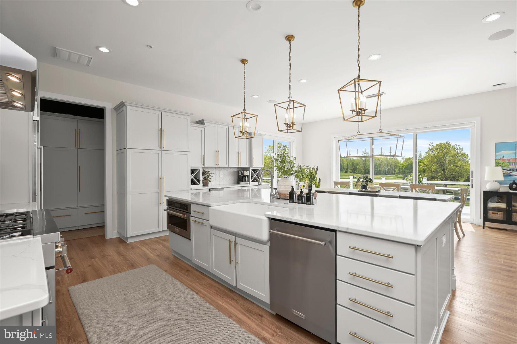 SOUTHERN HILLS - Residential