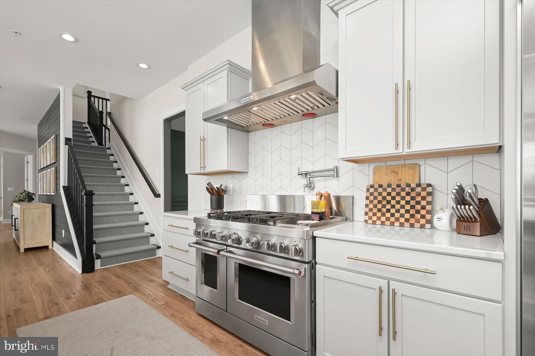 SOUTHERN HILLS - Residential