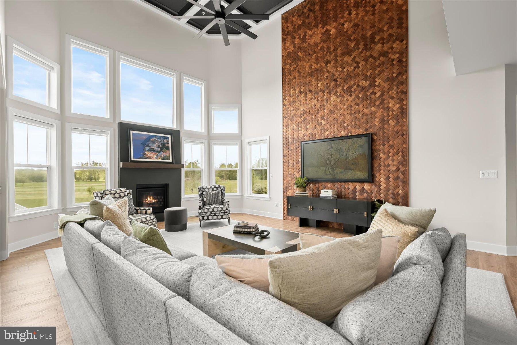 SOUTHERN HILLS - Residential