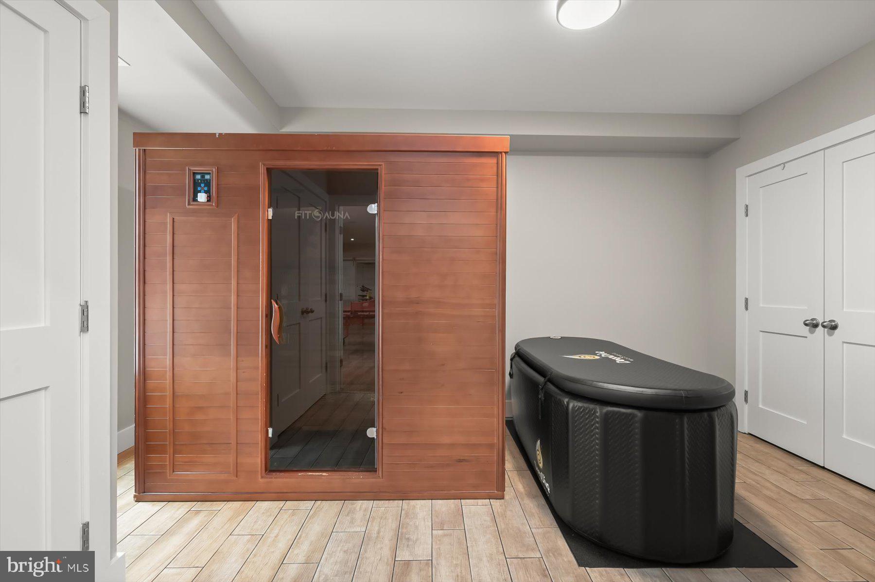 SOUTHERN HILLS - Residential