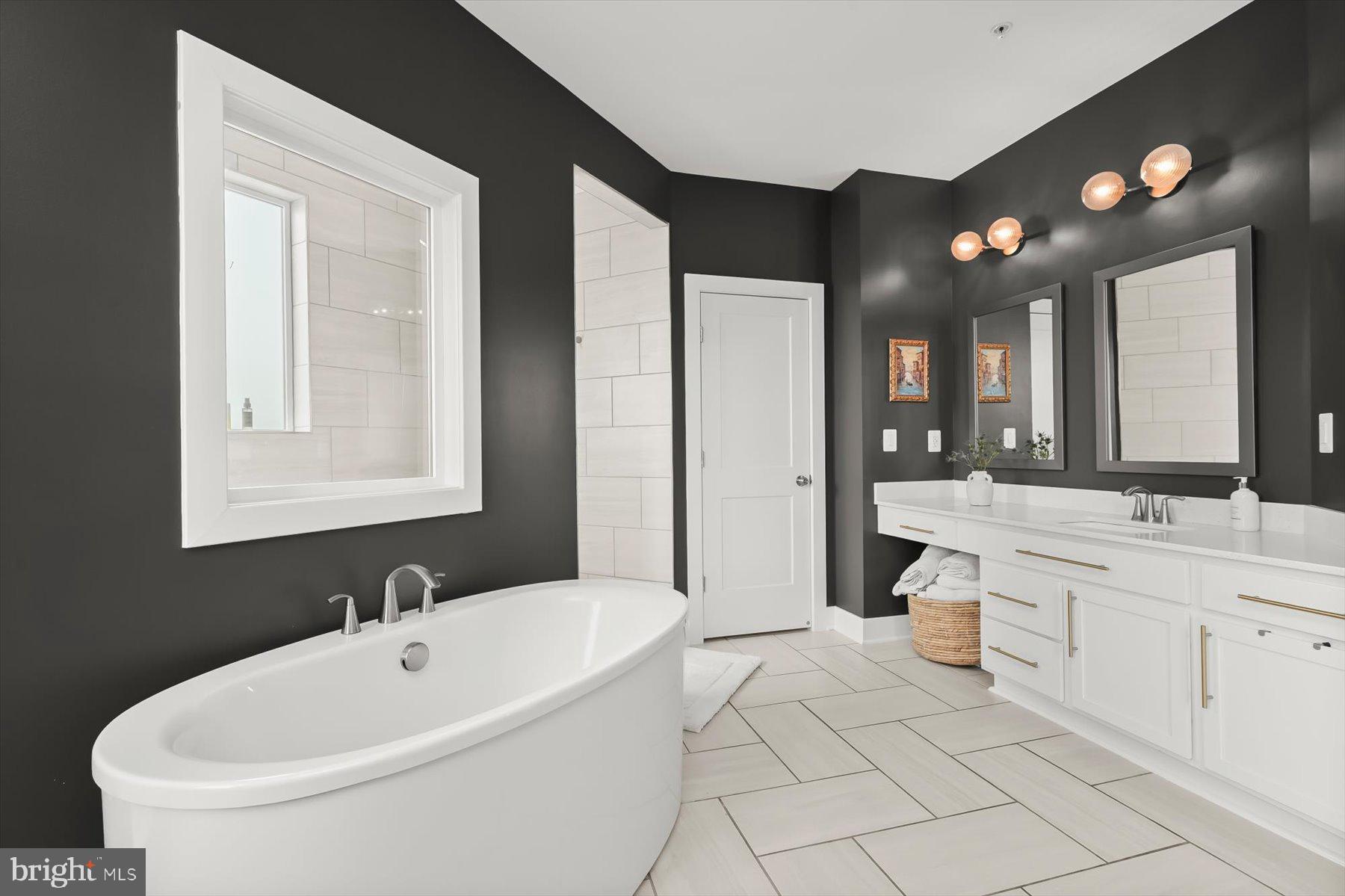 SOUTHERN HILLS - Residential