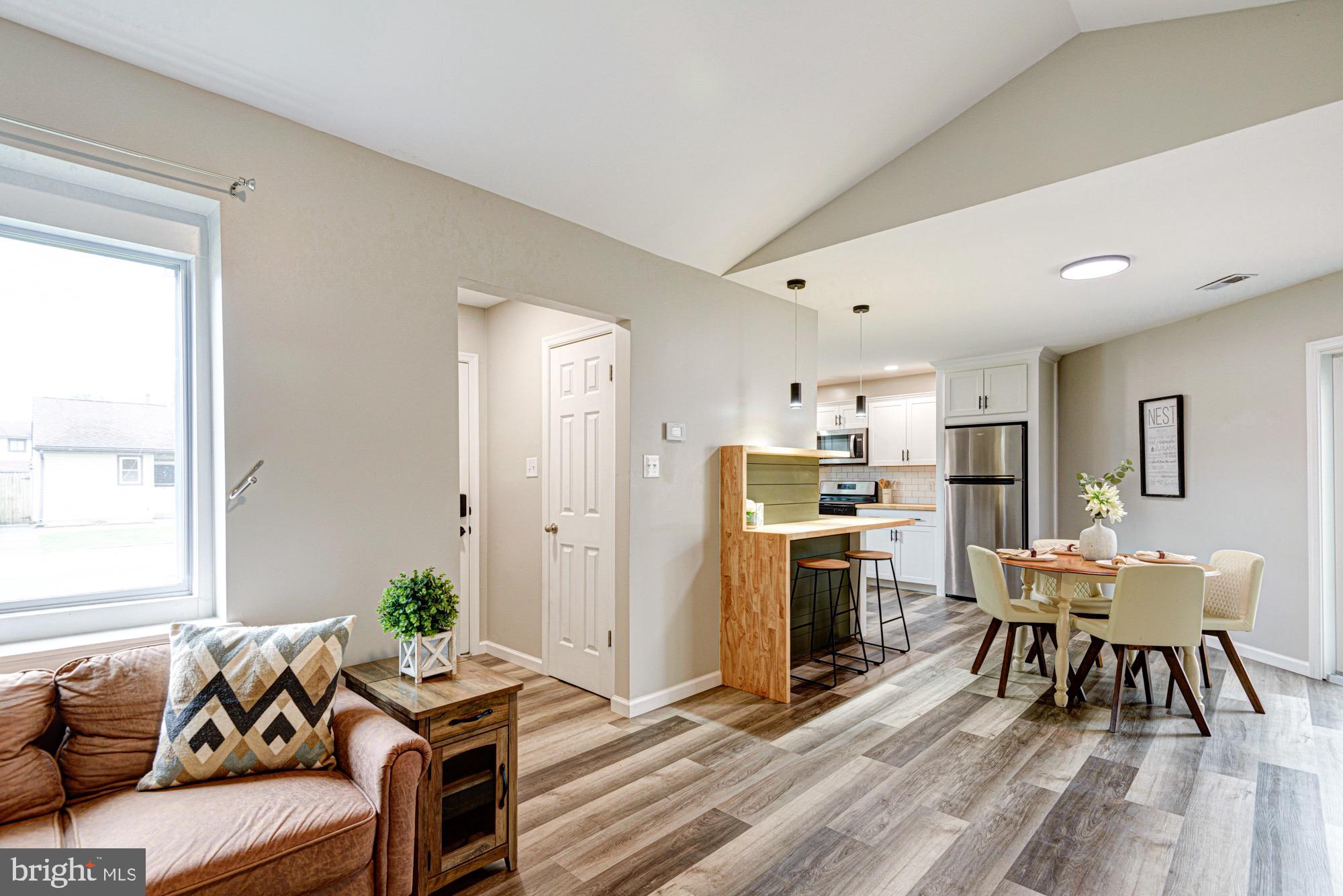 BELLTOWN WOODS - Residential