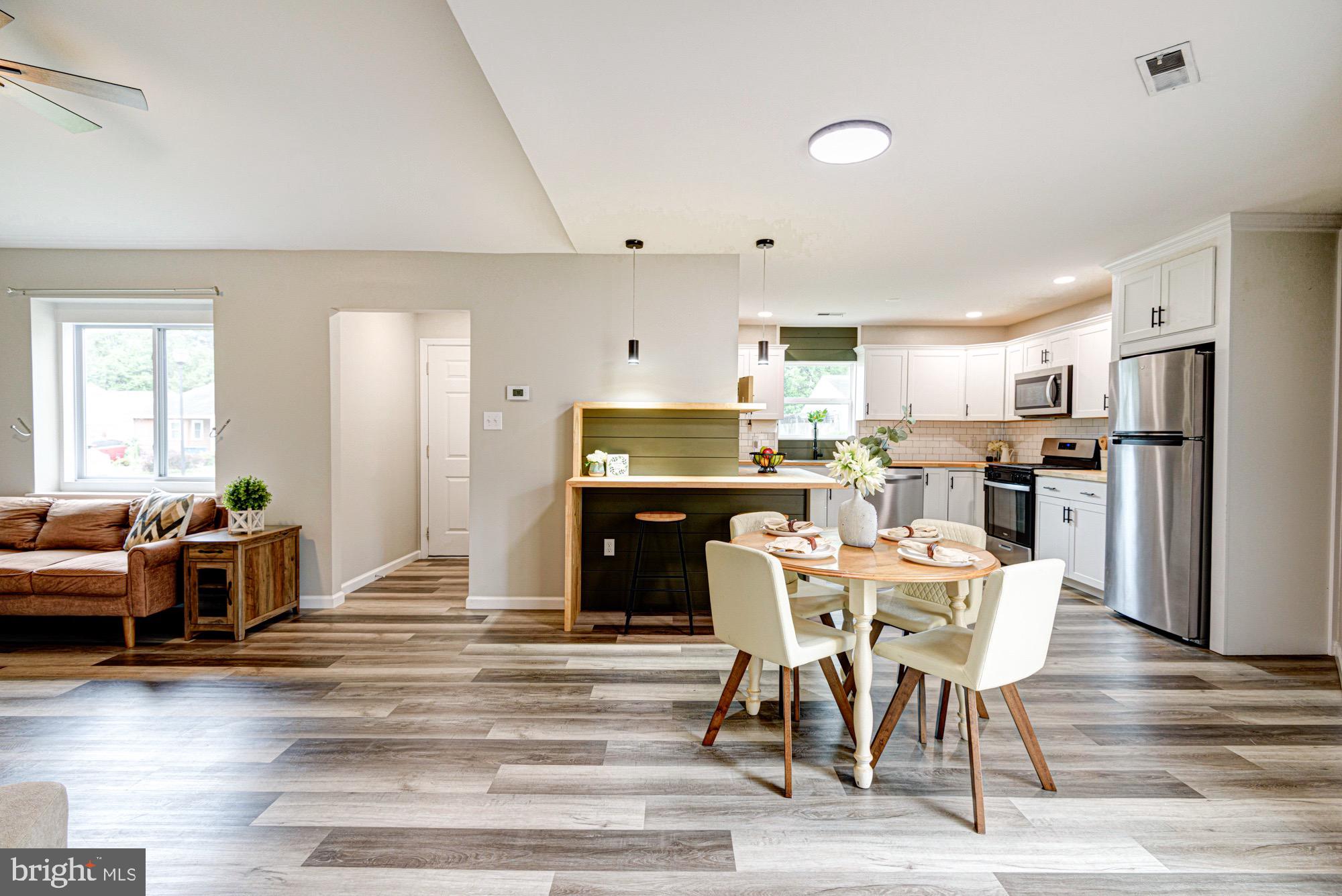 BELLTOWN WOODS - Residential