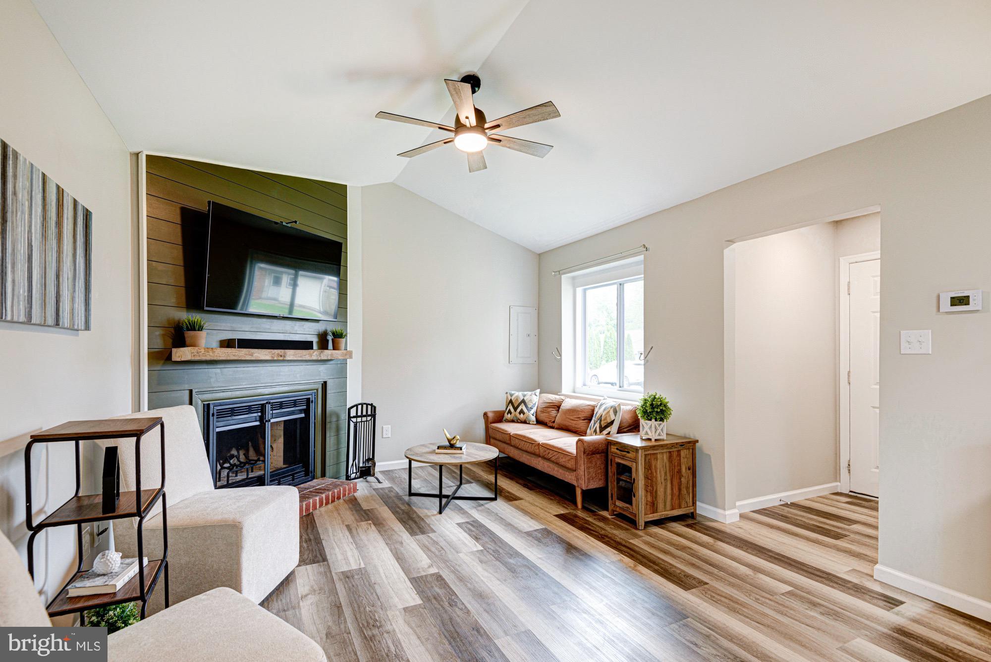 BELLTOWN WOODS - Residential