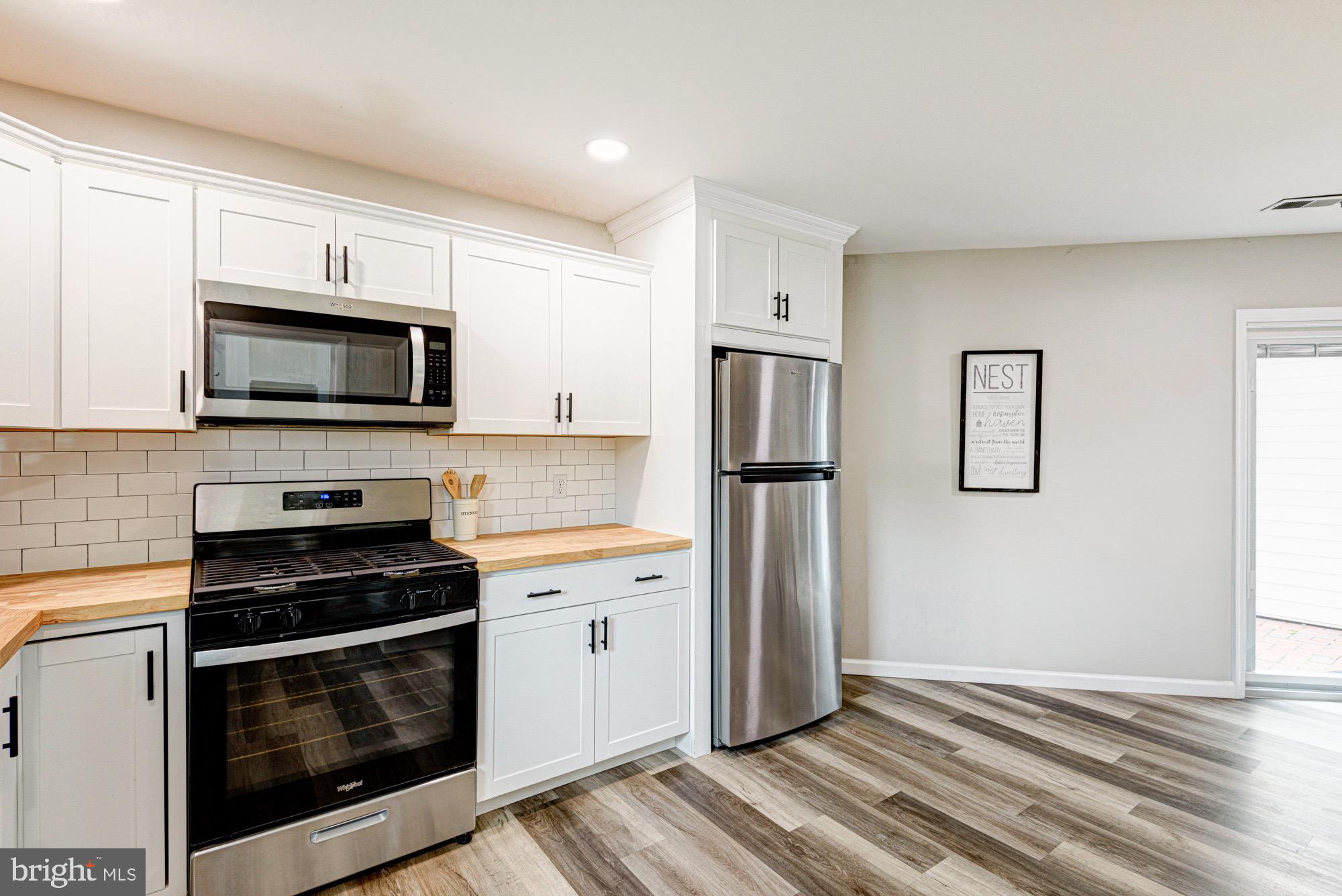 BELLTOWN WOODS - Residential