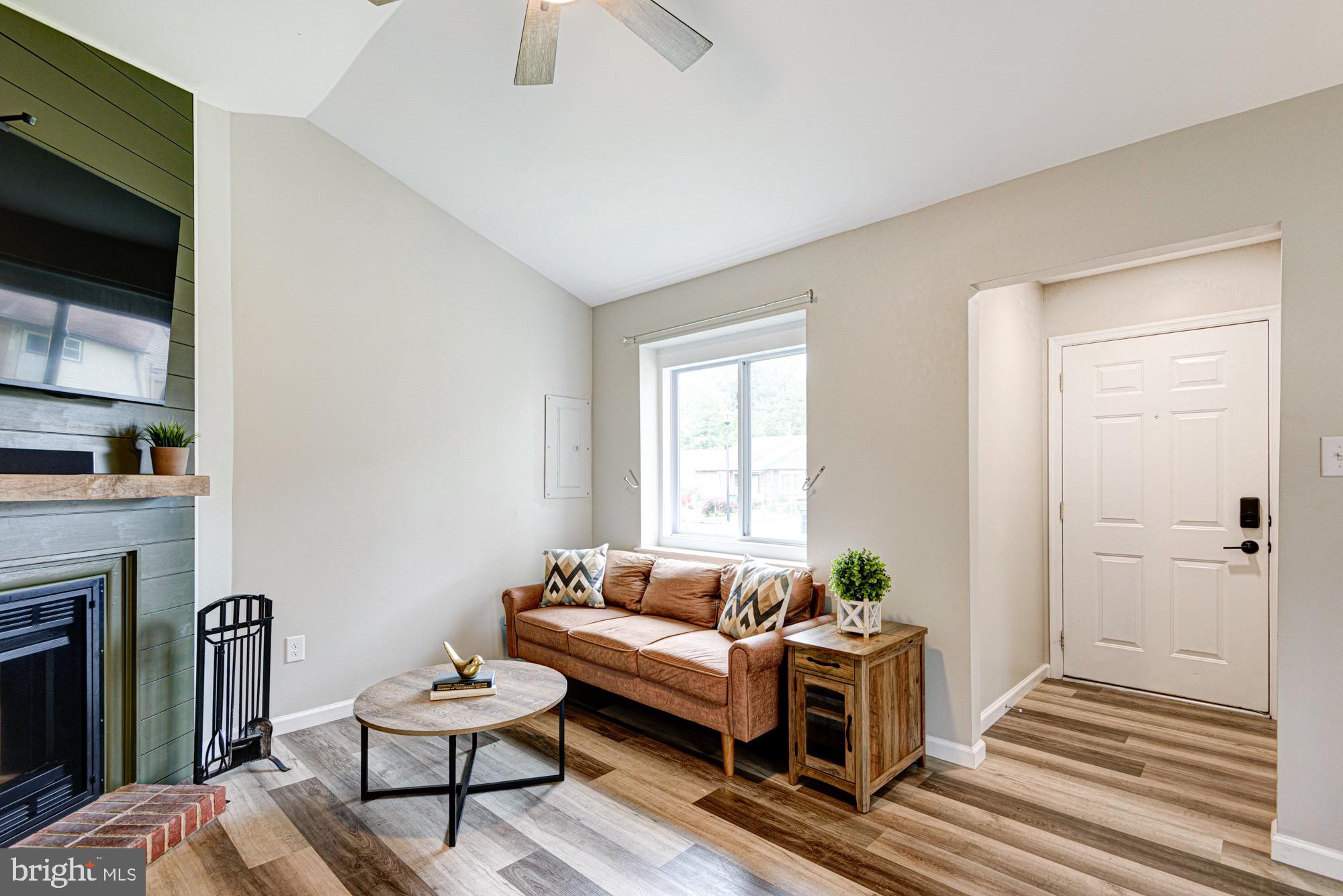 BELLTOWN WOODS - Residential