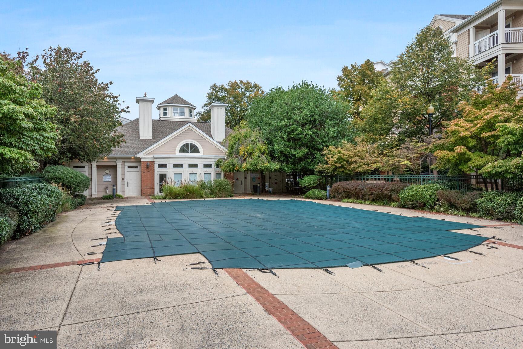 WORLDGATE CONDO - Residential