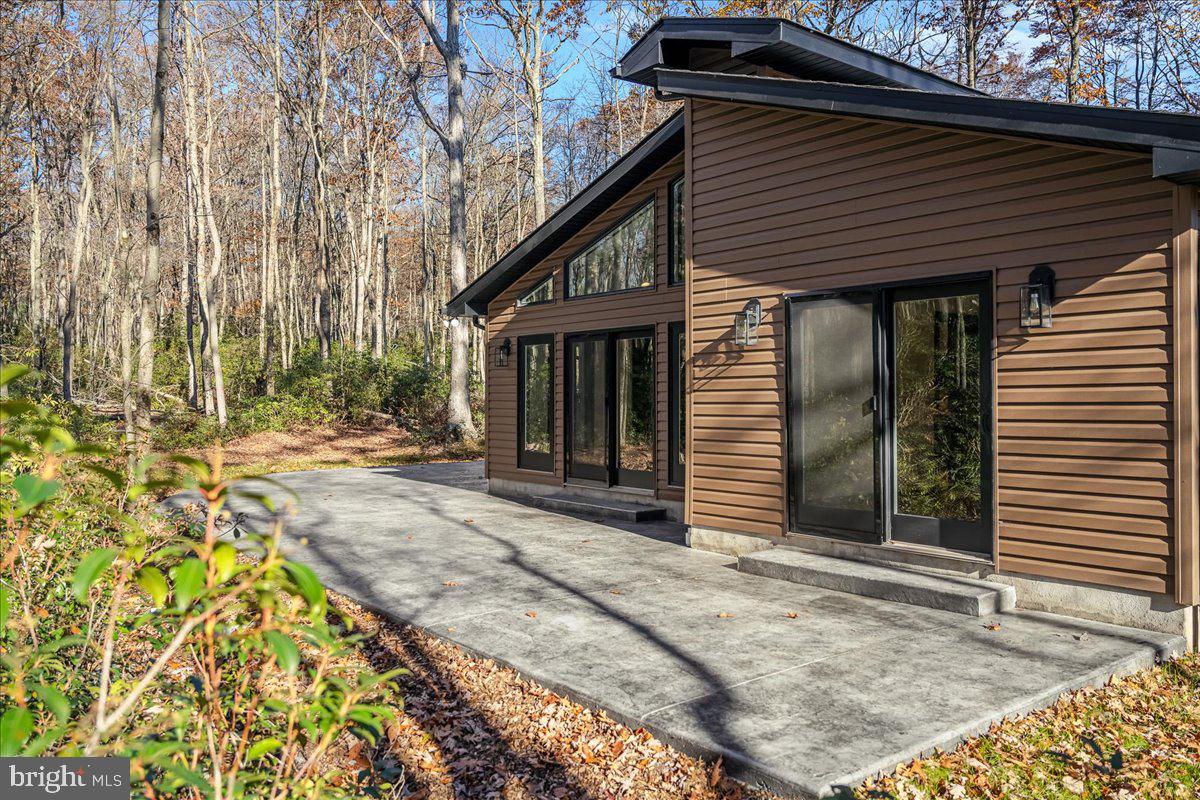 71 FOREST LAKE DRIVE