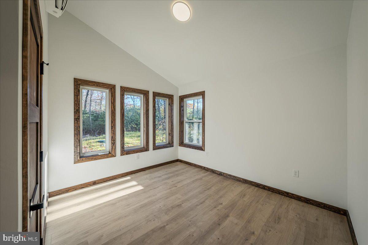 PLEASANT VALLEY WEST - Residential