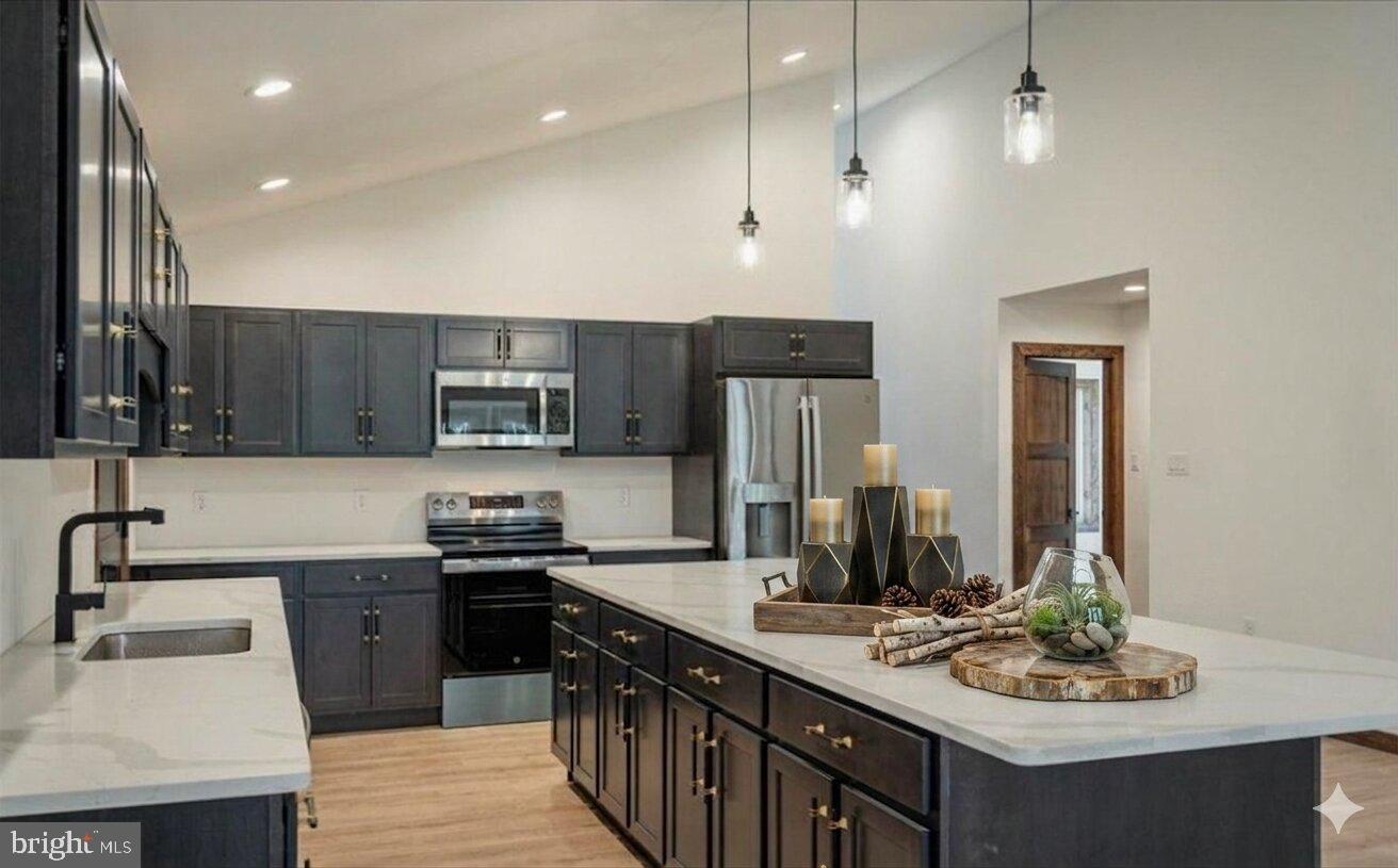 PLEASANT VALLEY WEST - Residential