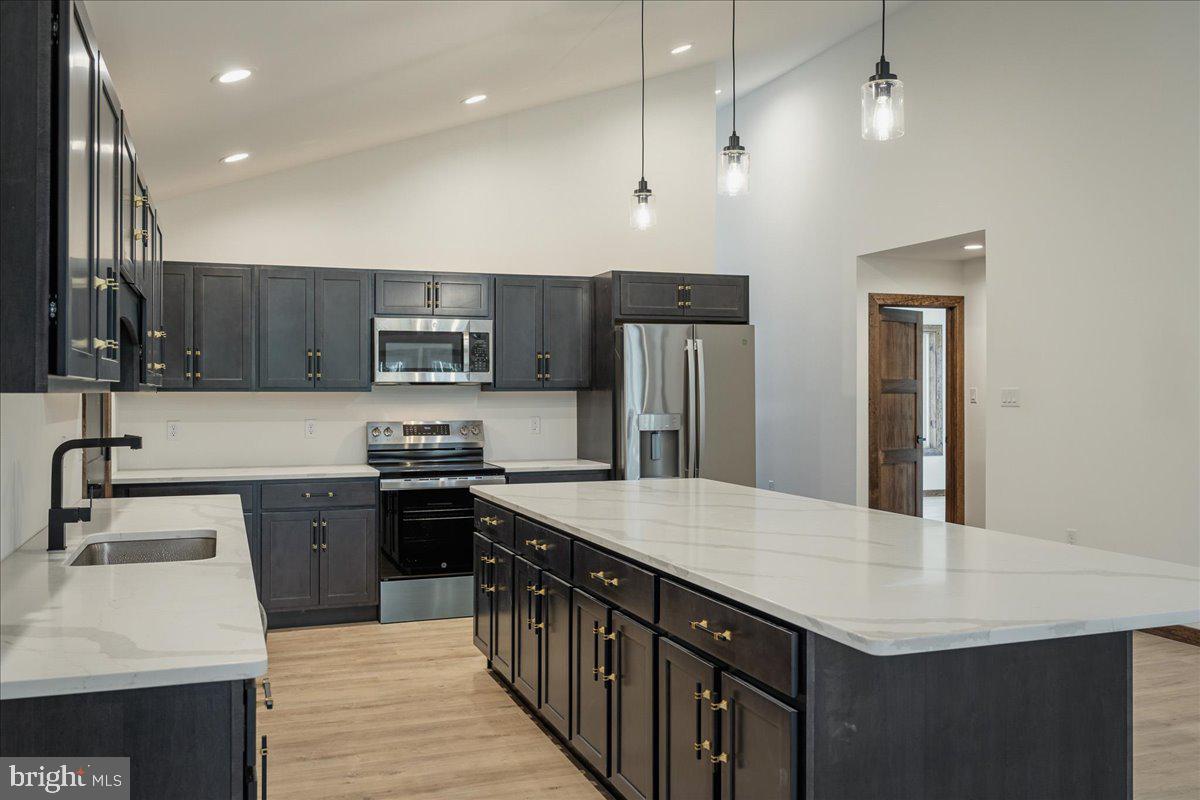 PLEASANT VALLEY WEST - Residential