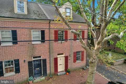 Photo of 123 E 2nd Street, NEW CASTLE, DE 19720 (MLS # DENC2090666)