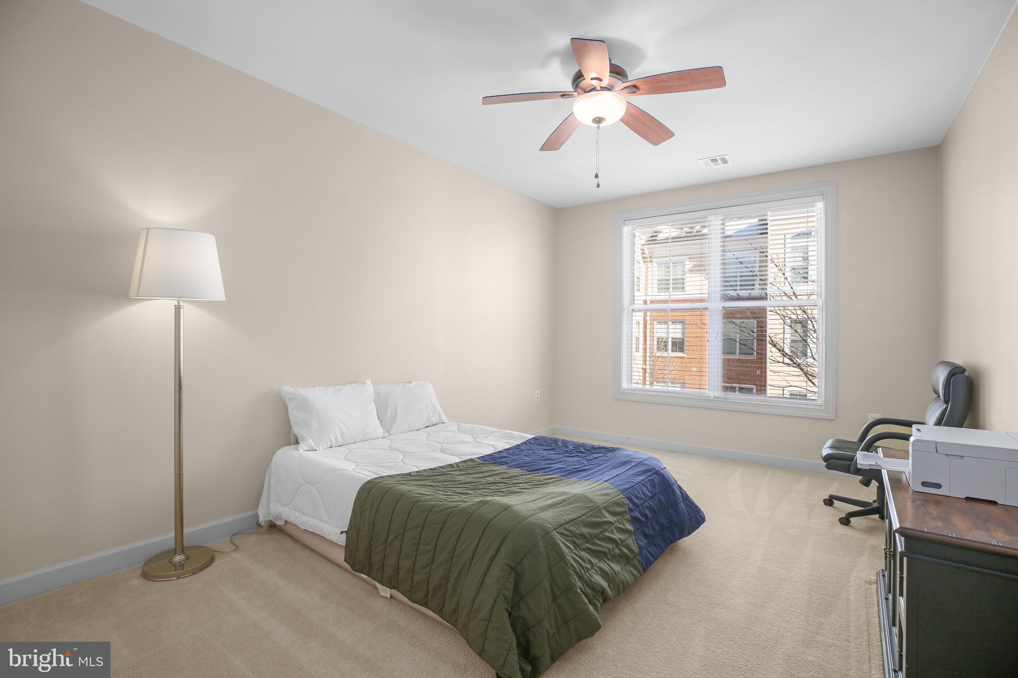 BELMONT TOWN CENTER - Residential