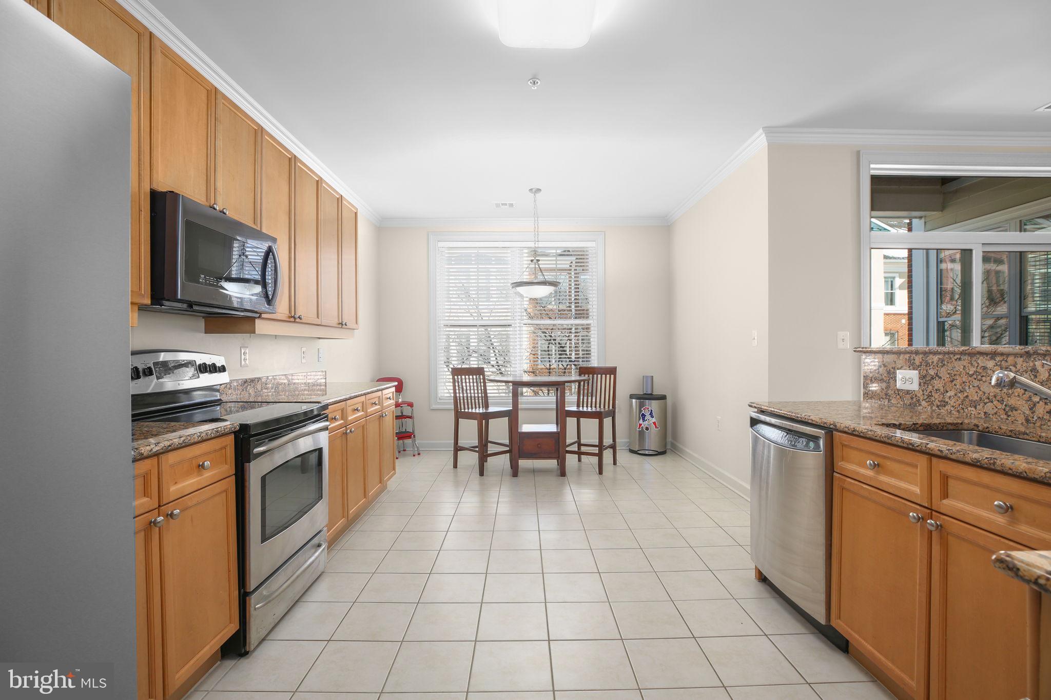 BELMONT TOWN CENTER - Residential