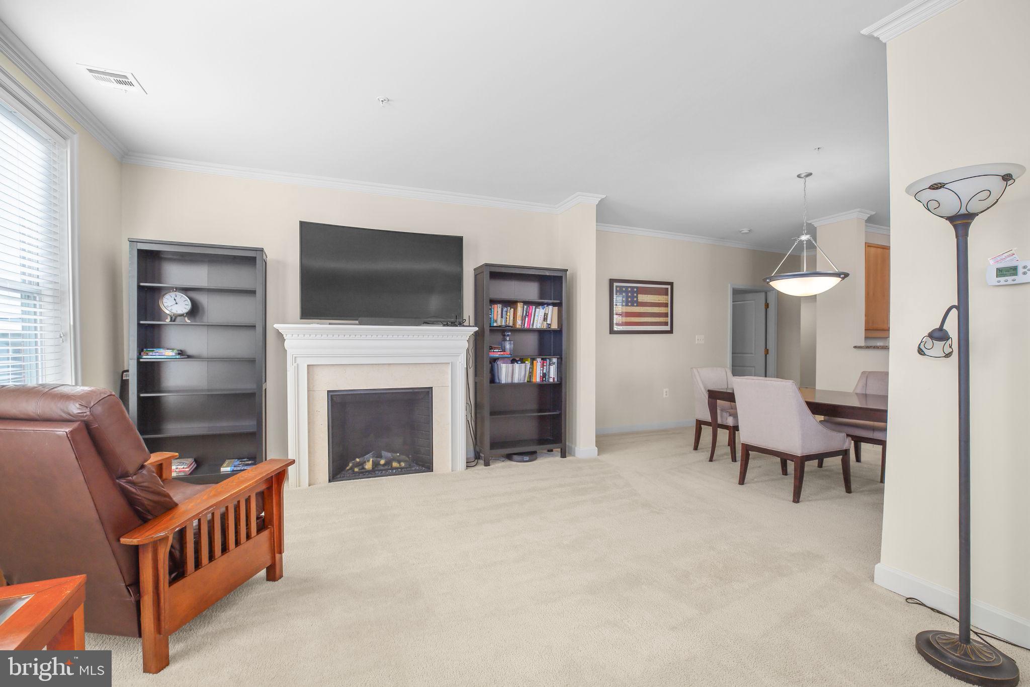 BELMONT TOWN CENTER - Residential