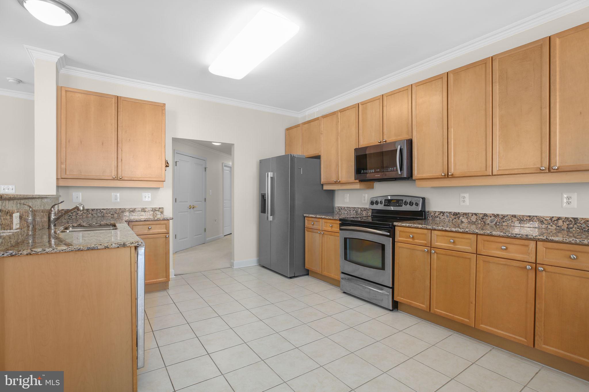 BELMONT TOWN CENTER - Residential