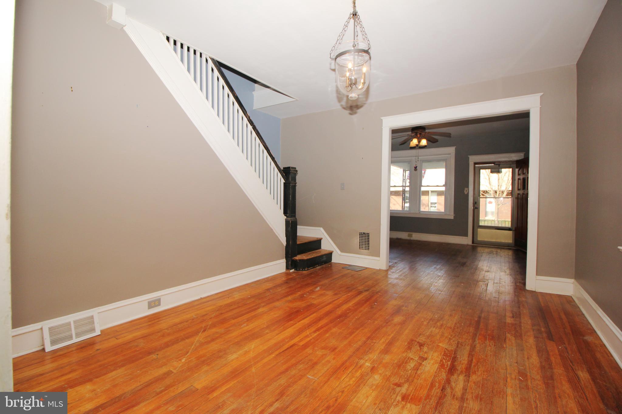 AMBLER HOUSE - Residential