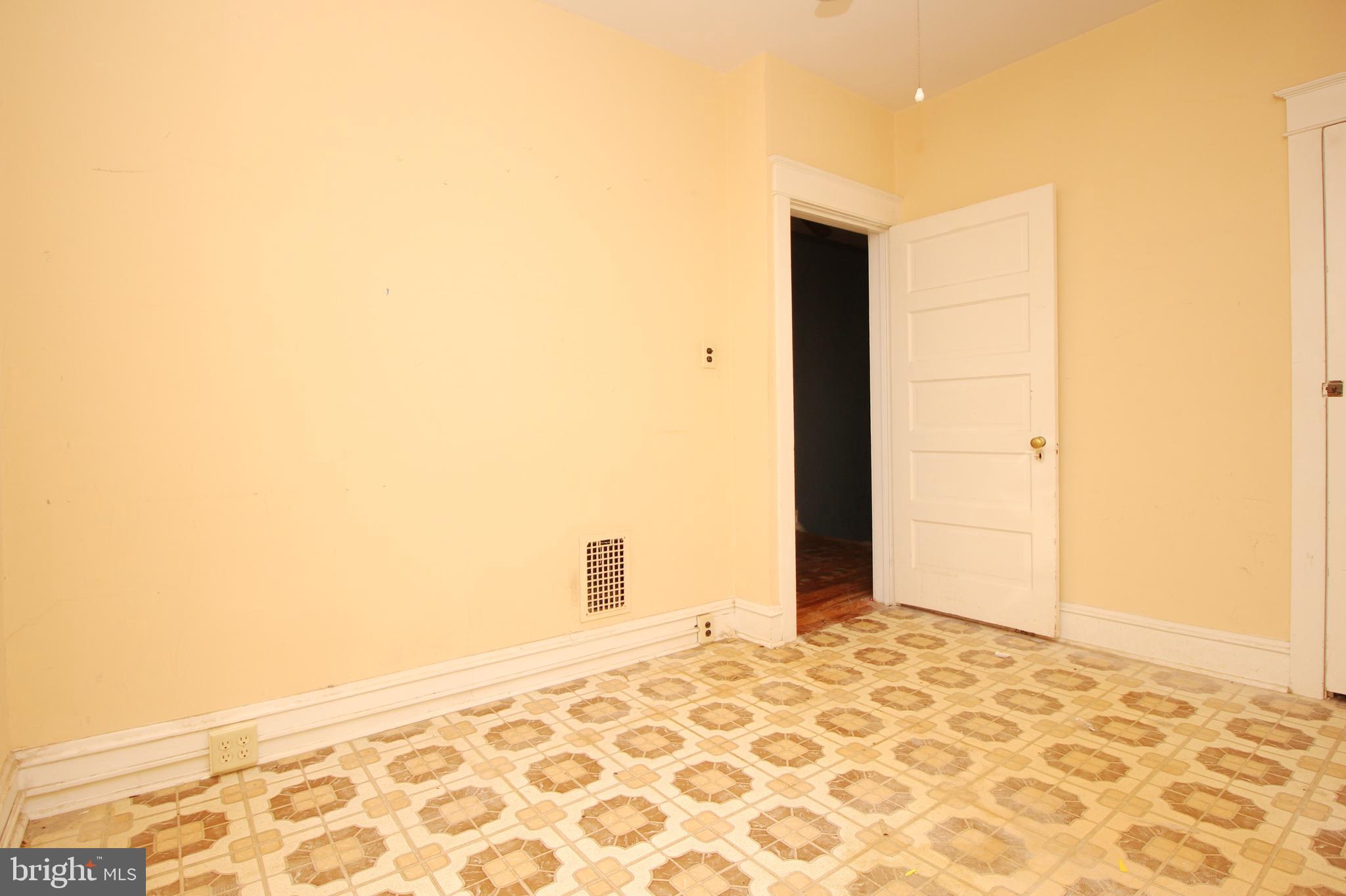 AMBLER HOUSE - Residential