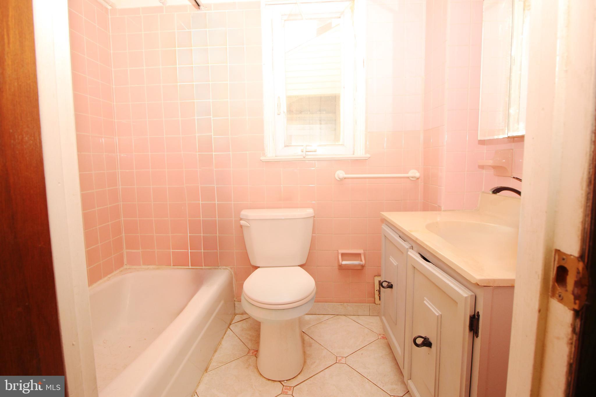 AMBLER HOUSE - Residential