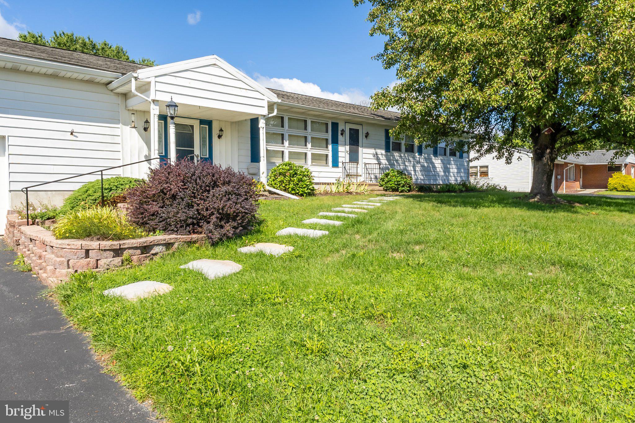 1390 POTTSVILLE PIKE