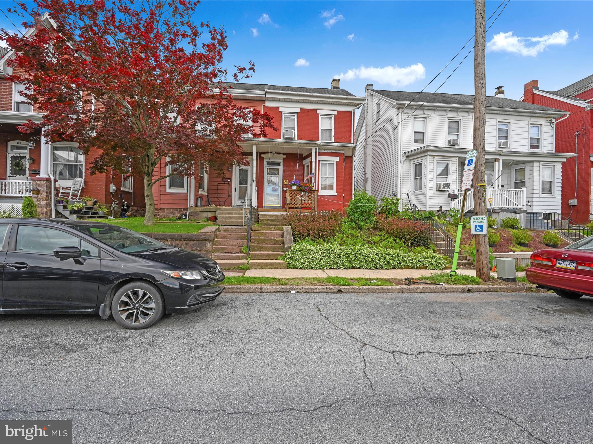 328 W 2ND STREET