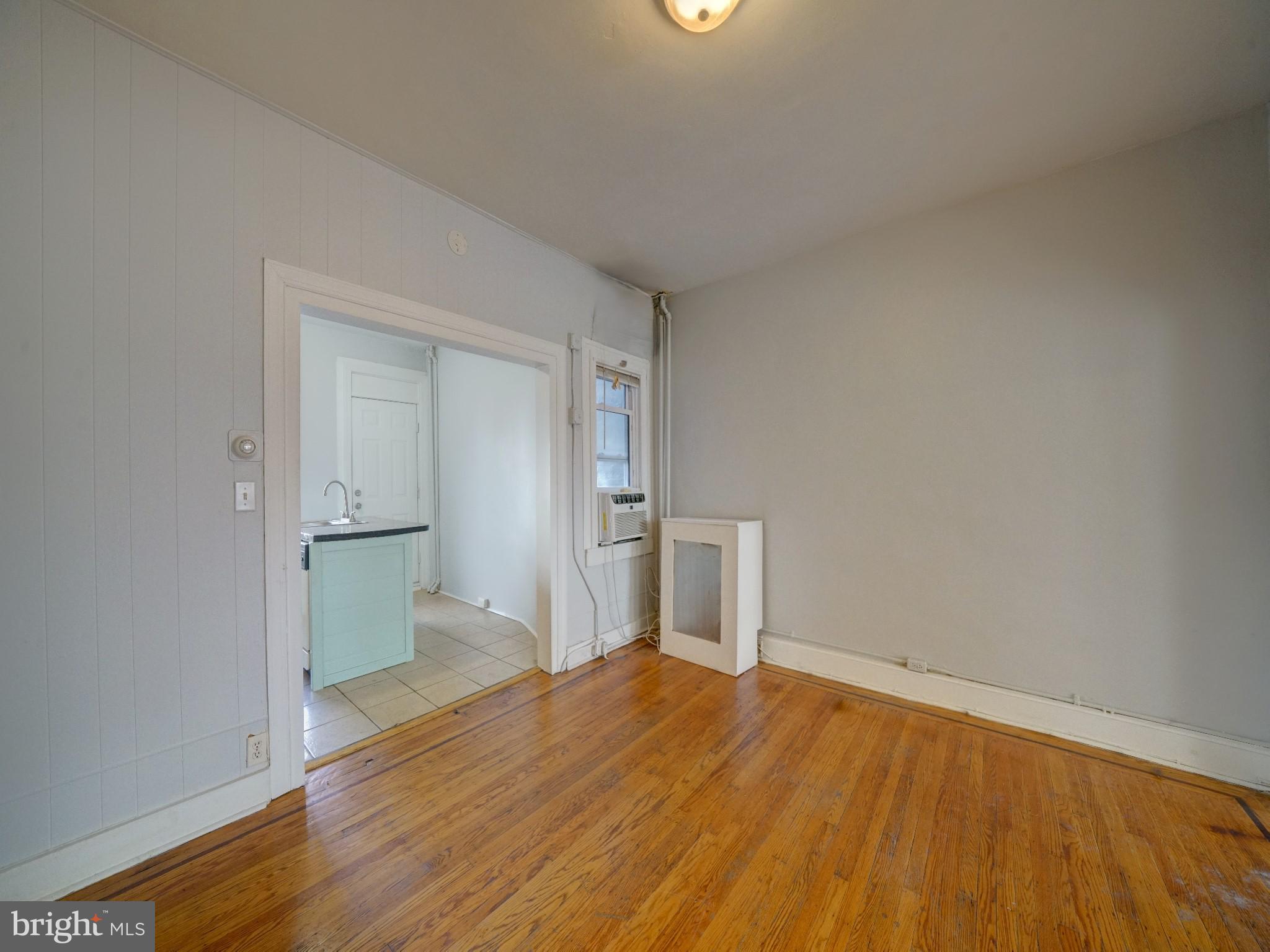 HIGHLANDTOWN - Residential Lease
