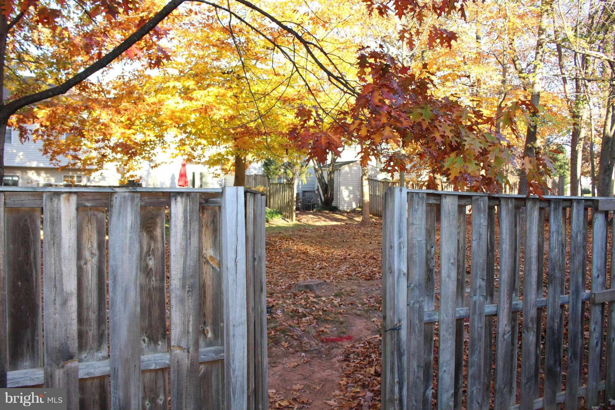 LONDON TOWN WEST - Residential Lease