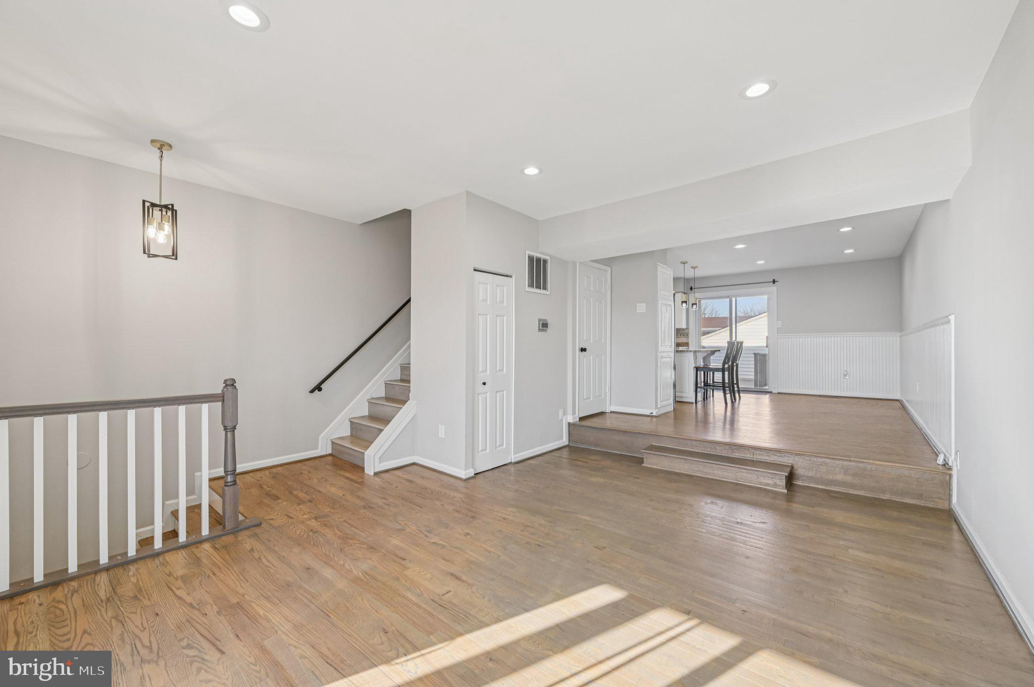 VILLA CAPRI - Residential