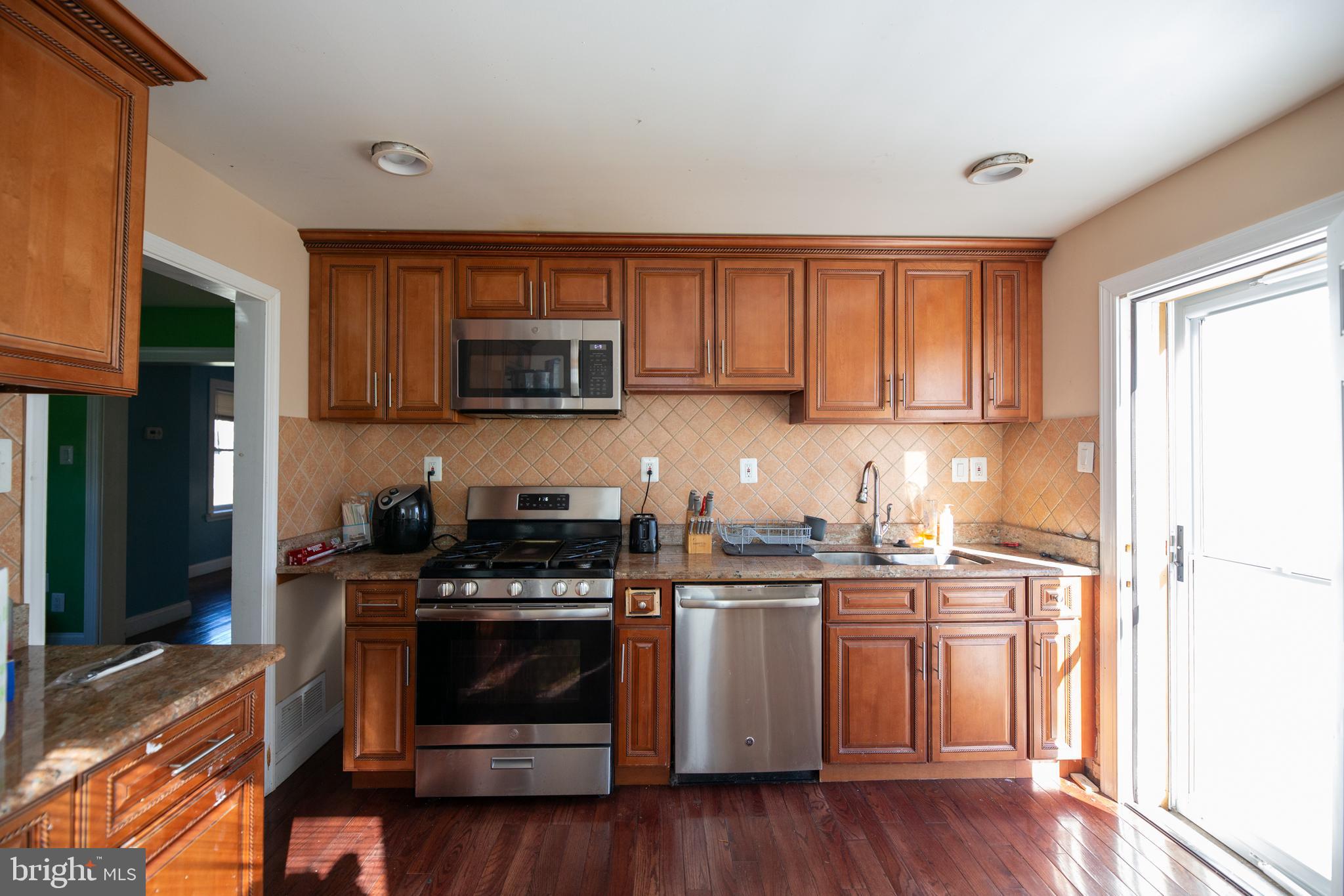 OAK LANE MANOR - Residential