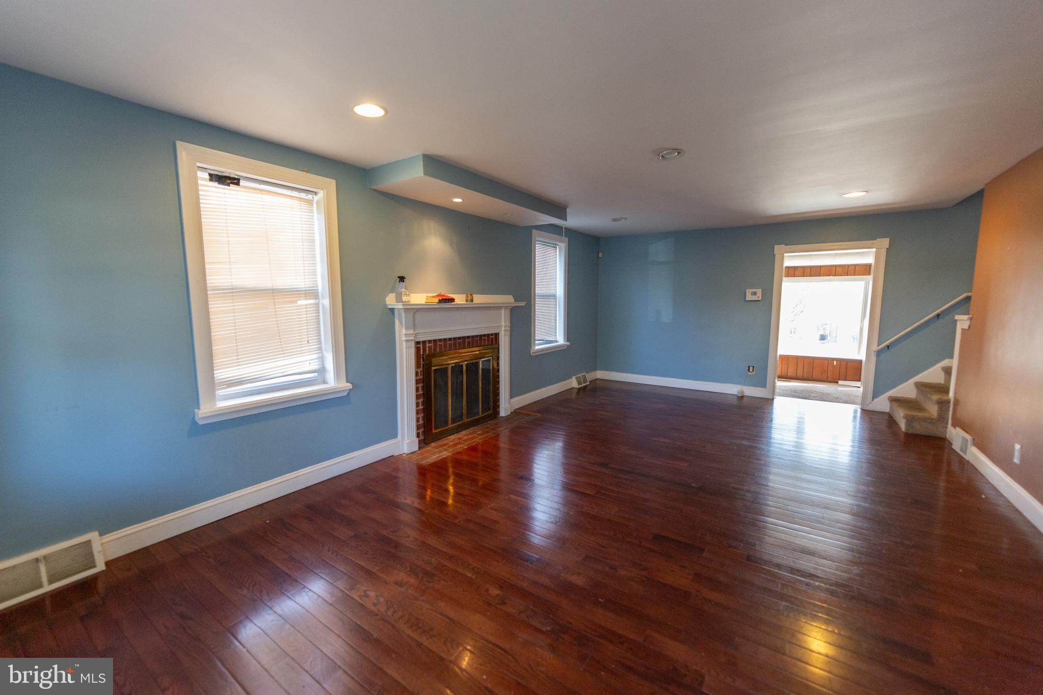 OAK LANE MANOR - Residential