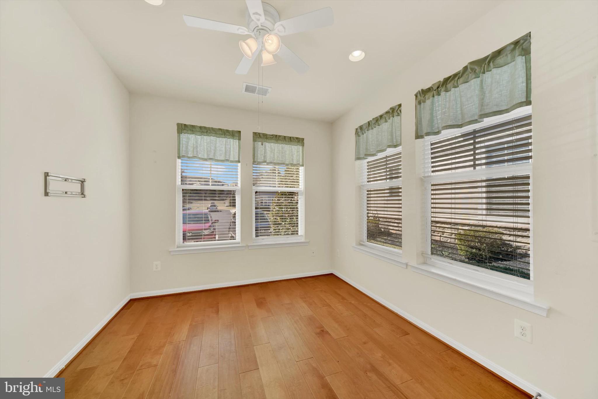 PEARMAN'S OVERLOOK - Residential