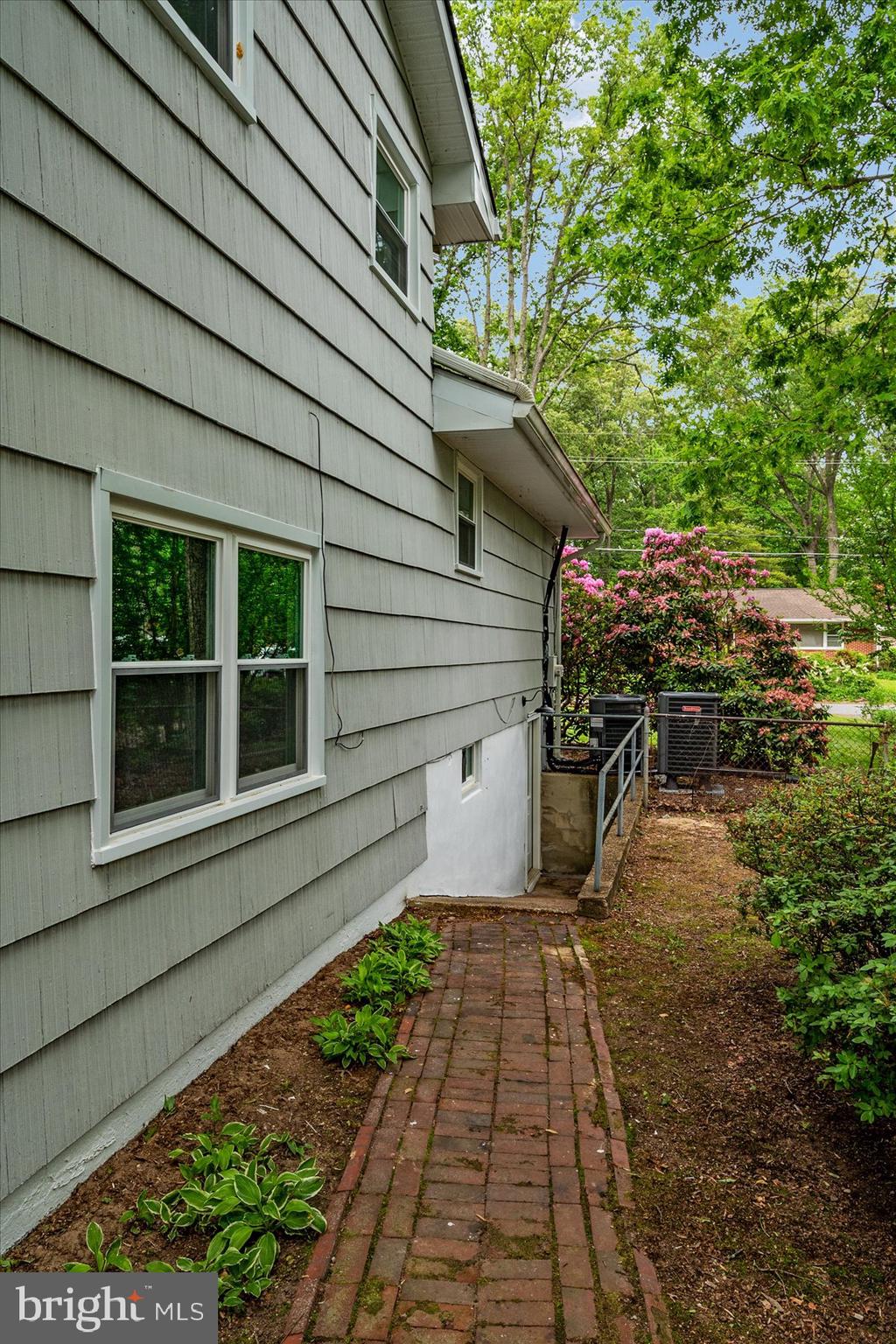 BEN OAKS ON SEVERN - Residential