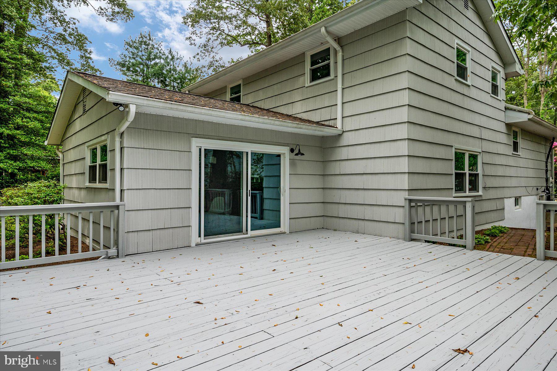 BEN OAKS ON SEVERN - Residential