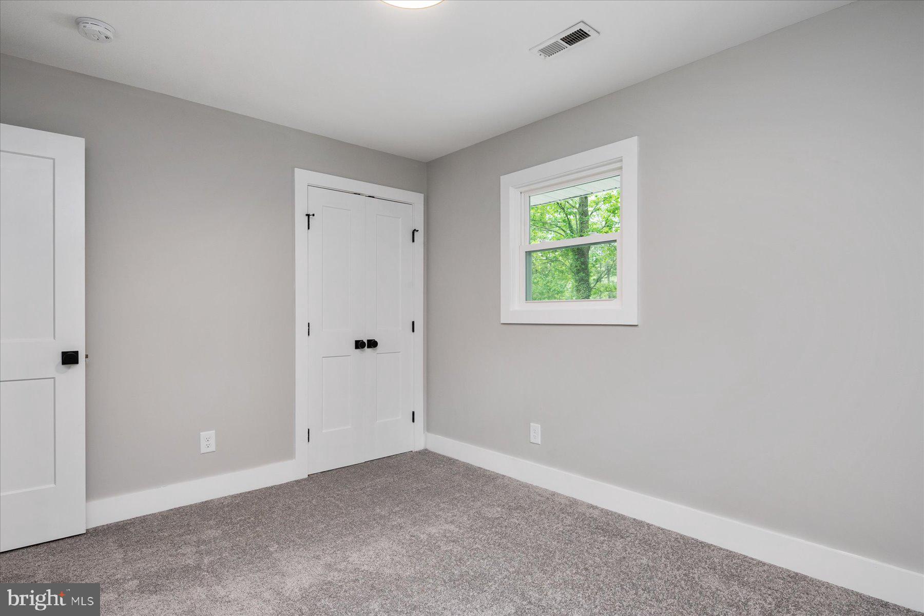 BEN OAKS ON SEVERN - Residential