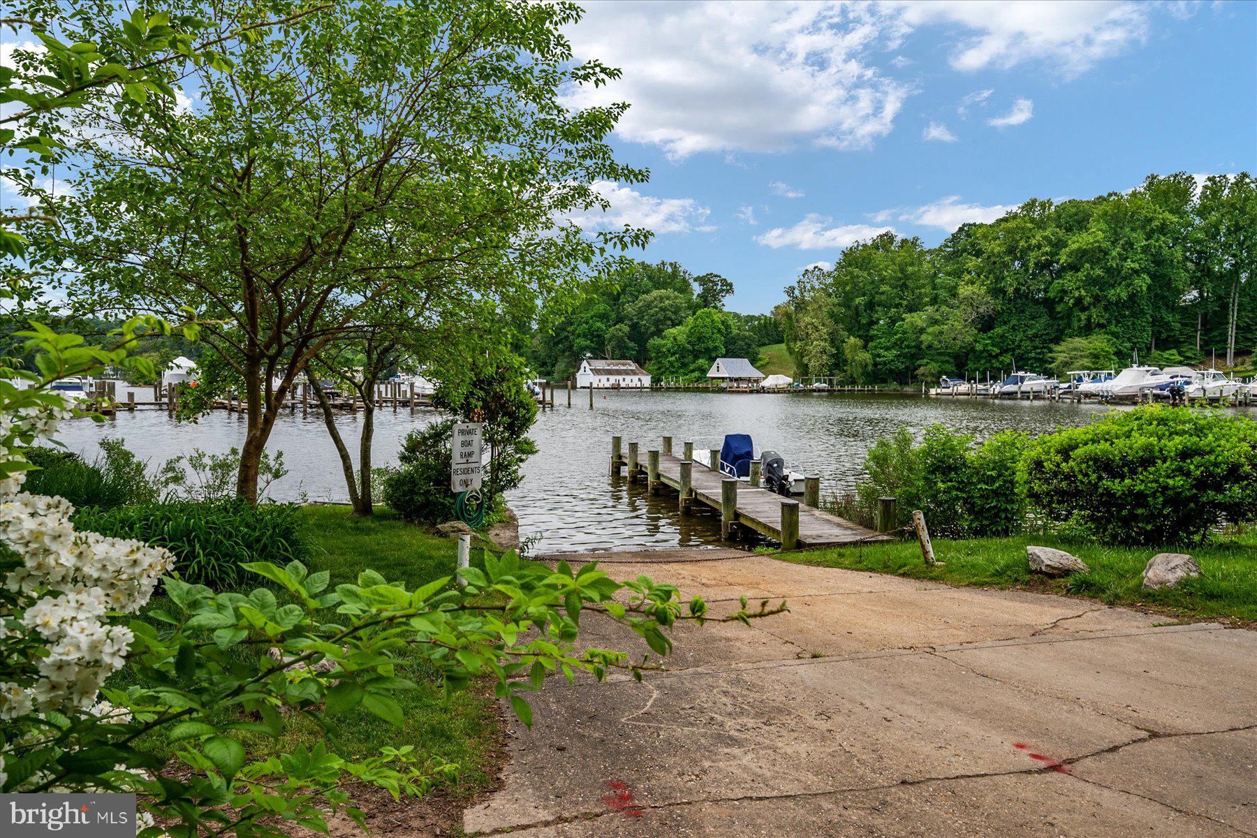 BEN OAKS ON SEVERN - Residential