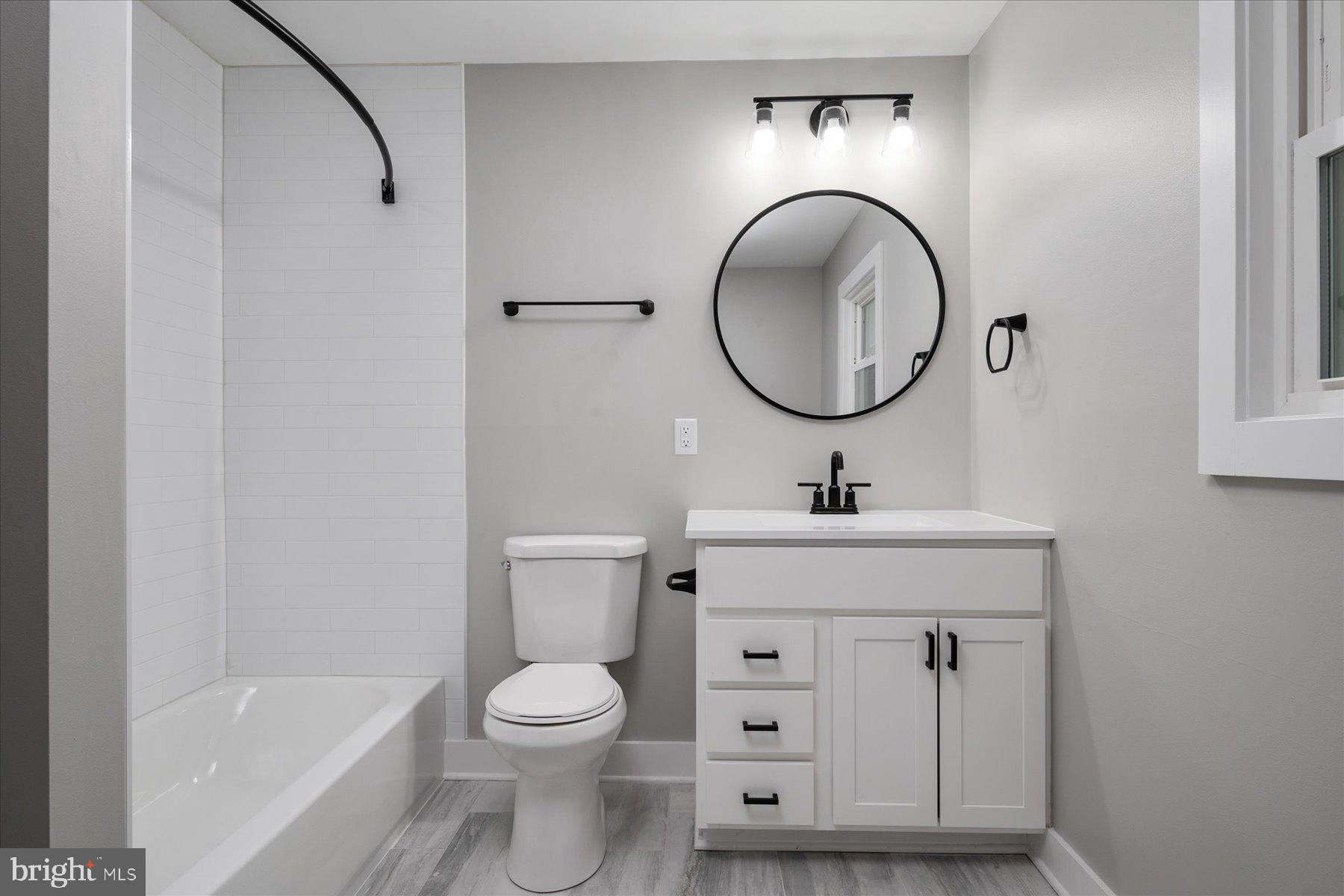 BEN OAKS ON SEVERN - Residential