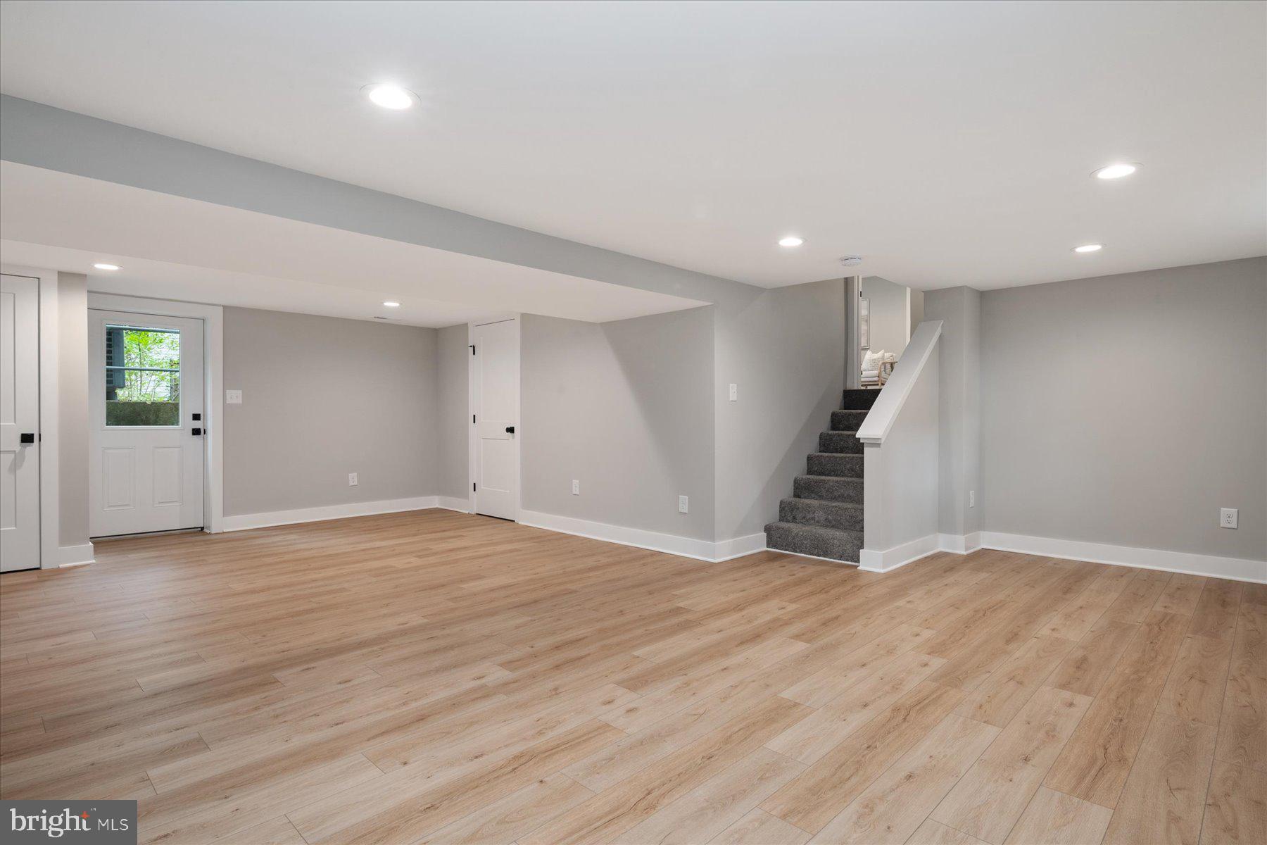 BEN OAKS ON SEVERN - Residential