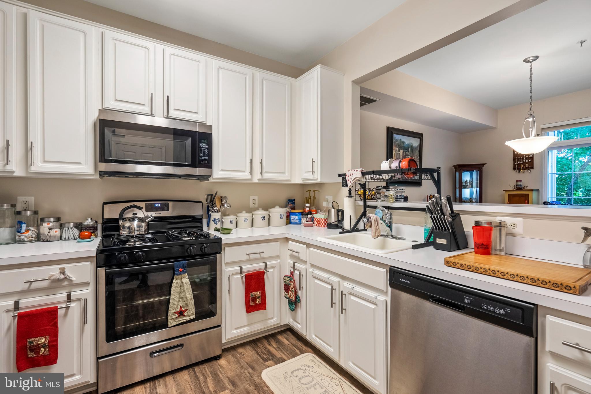 SUTTON RIDGE - Residential